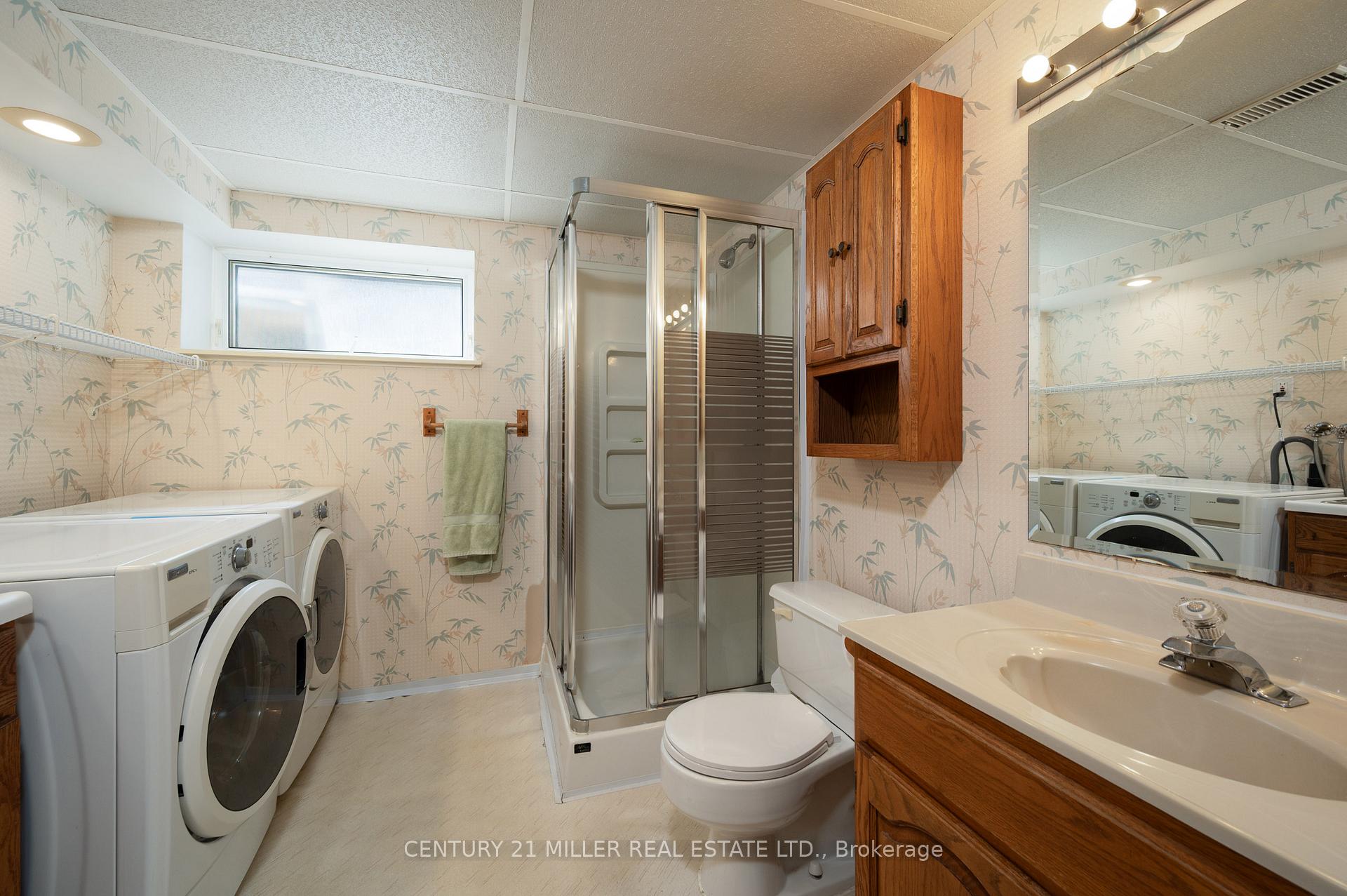 Photo 19 of 1304 Avon Crescent, Oakville, Morrison — HOMEH
