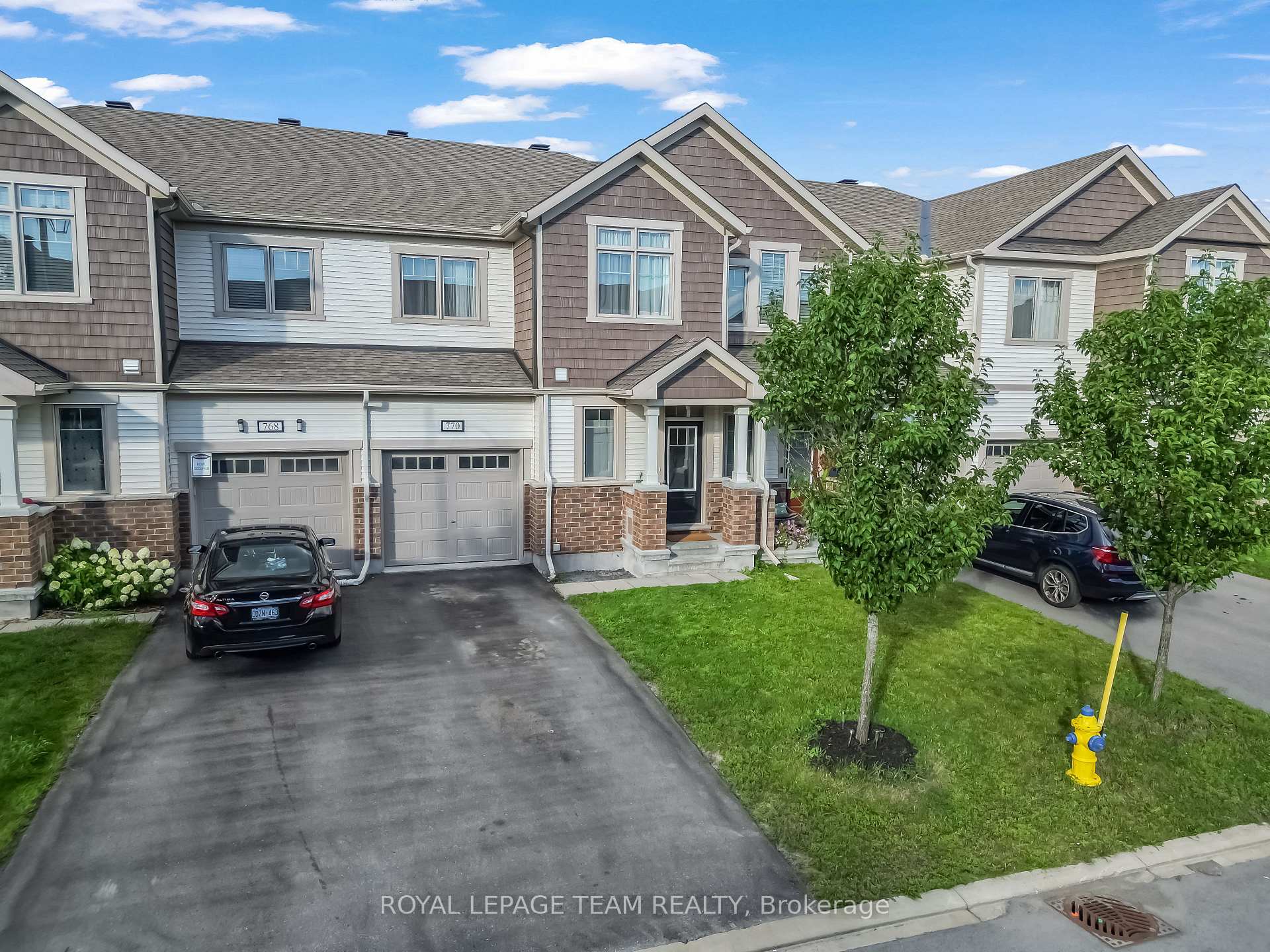 Photo 3 of 770 Brittanic Road, Ottawa, Kanata - Emerald Meadows/Trailwest — HOMEH