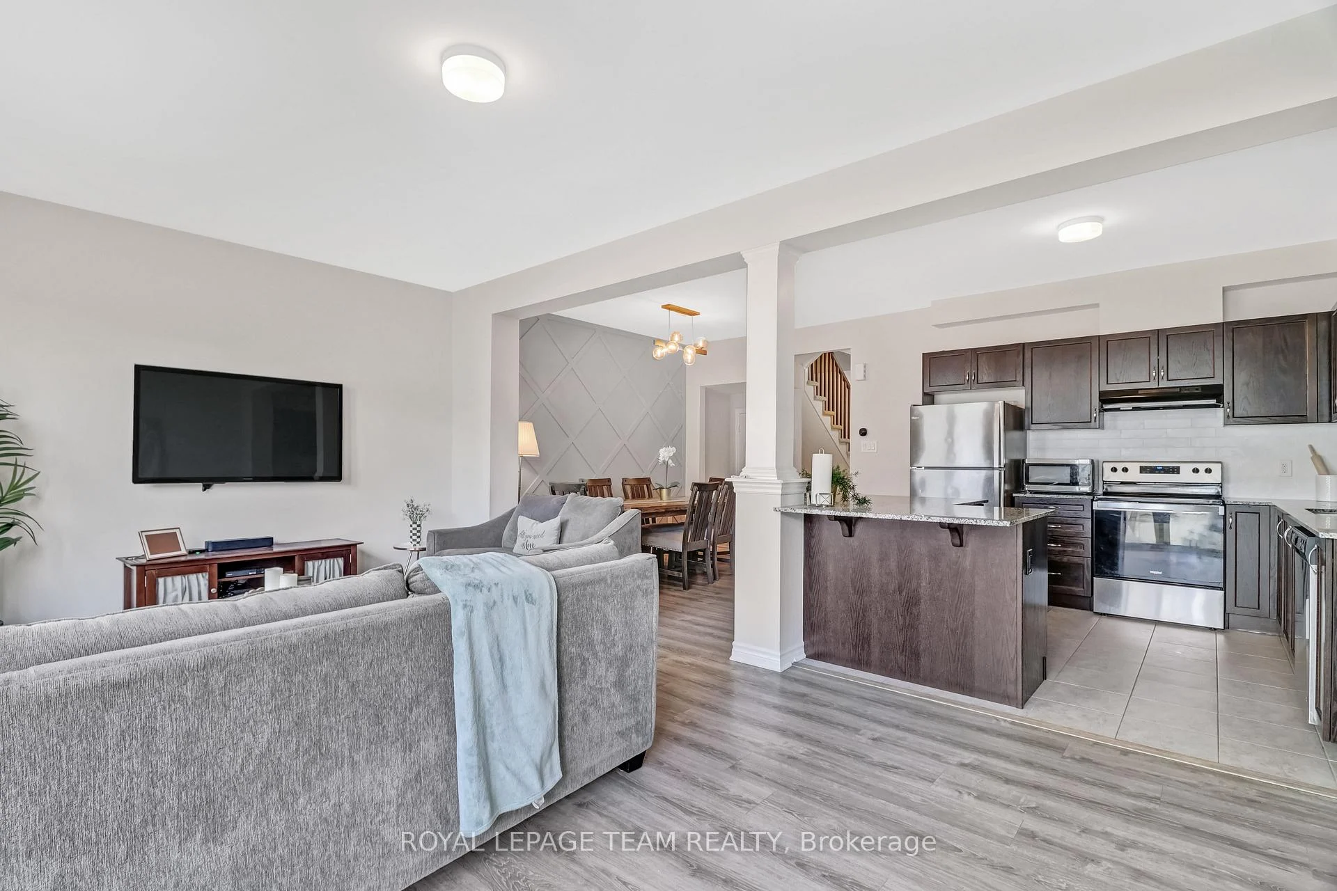 Photo 14 of 770 Brittanic Road, Ottawa, Kanata - Emerald Meadows/Trailwest — HOMEH