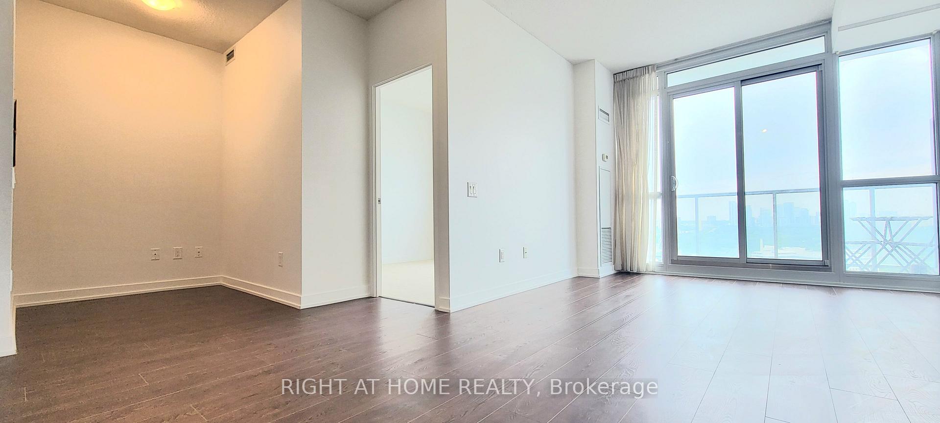 Photo 4 of Unit 2703, 121 McMahon Drive, North York, Bayview Village — HOMEH