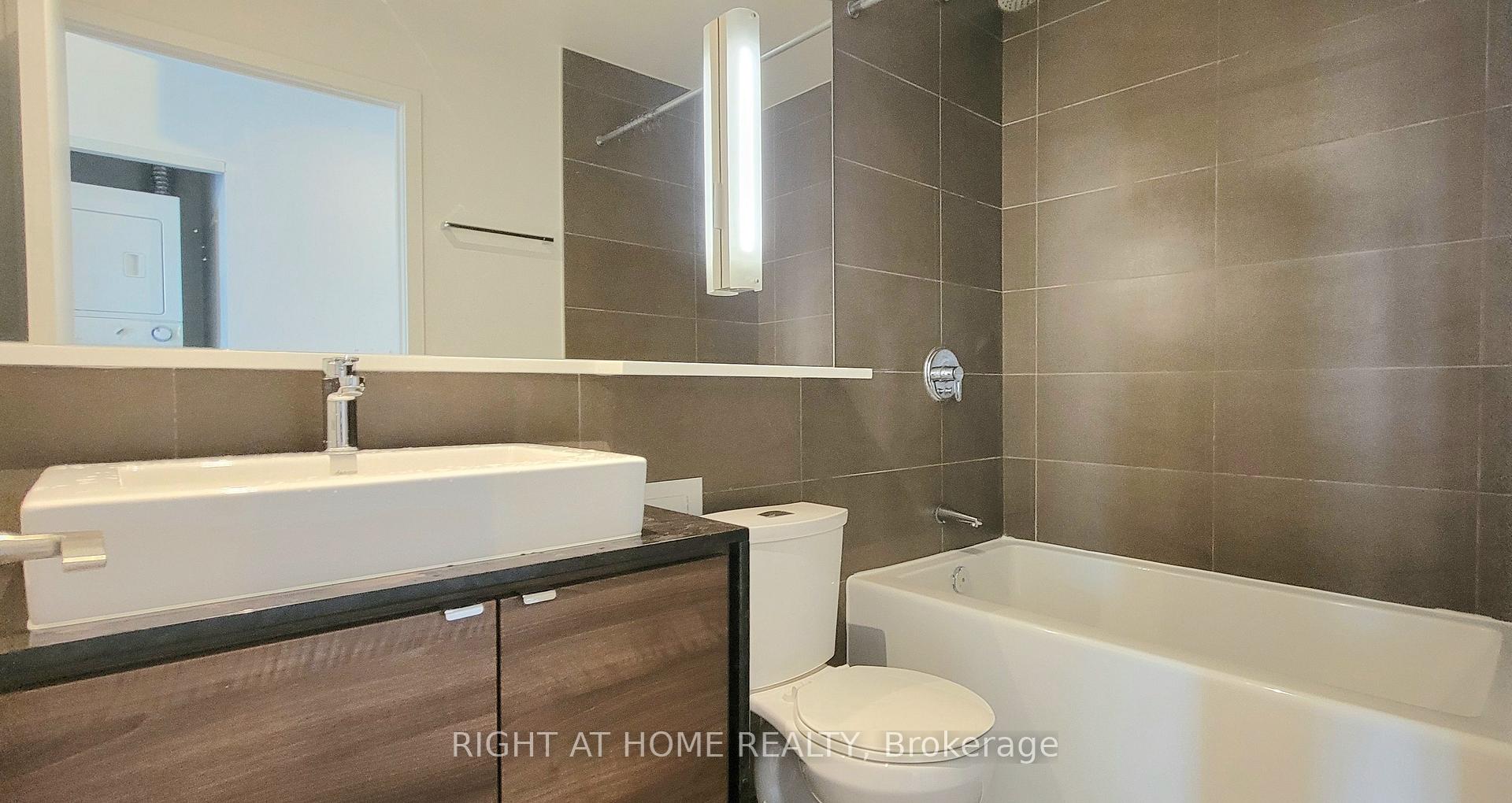 Photo 14 of Unit 2703, 121 McMahon Drive, North York, Bayview Village — HOMEH
