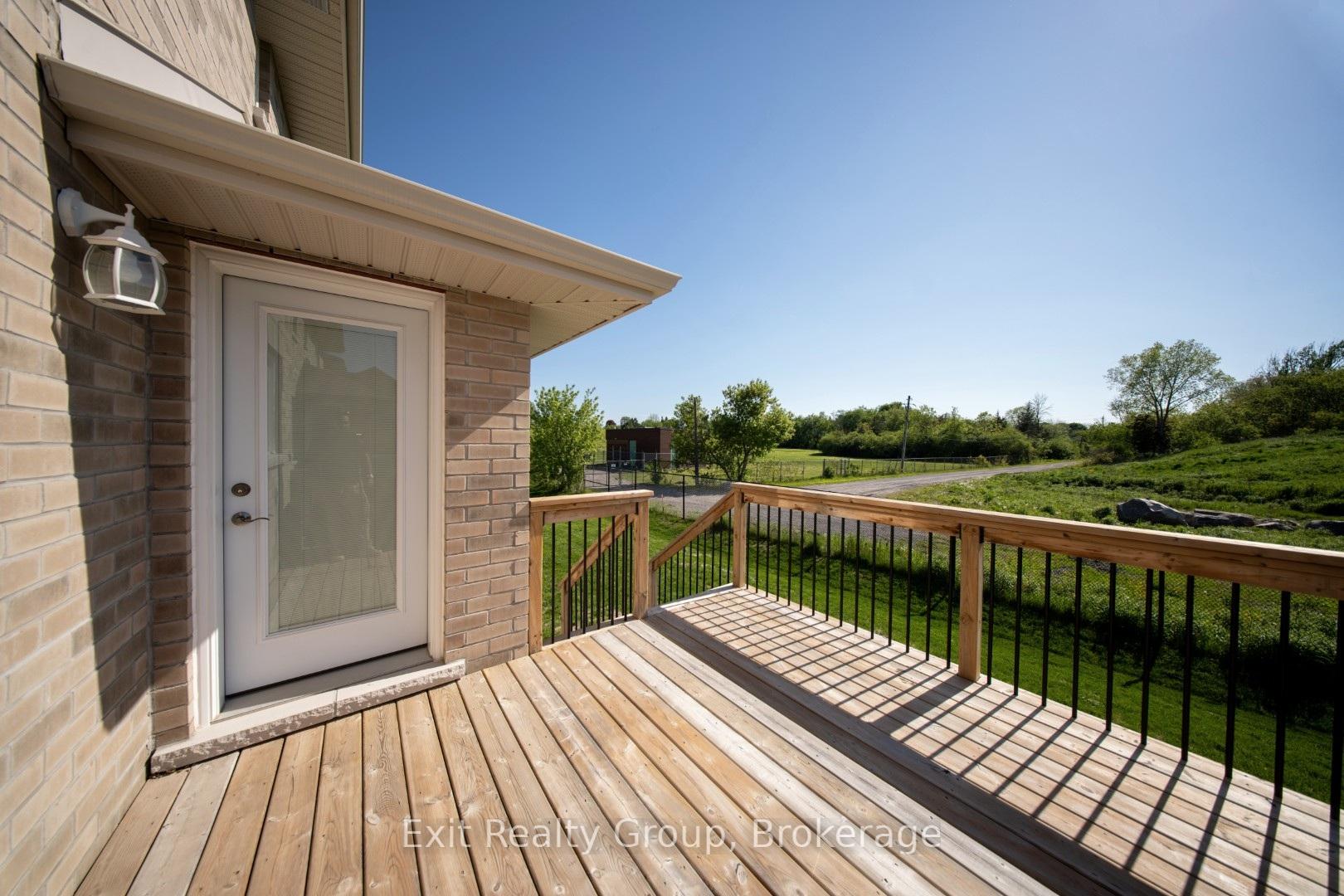 Photo 35 of 49 Lanark Drive, Belleville, Belleville Ward — HOMEH