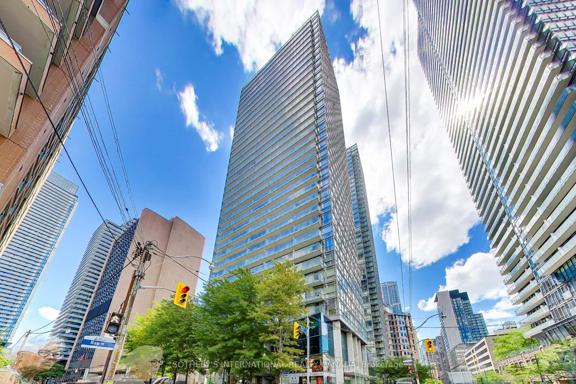 Front of Unit 3305, 37 Grosvenor Street