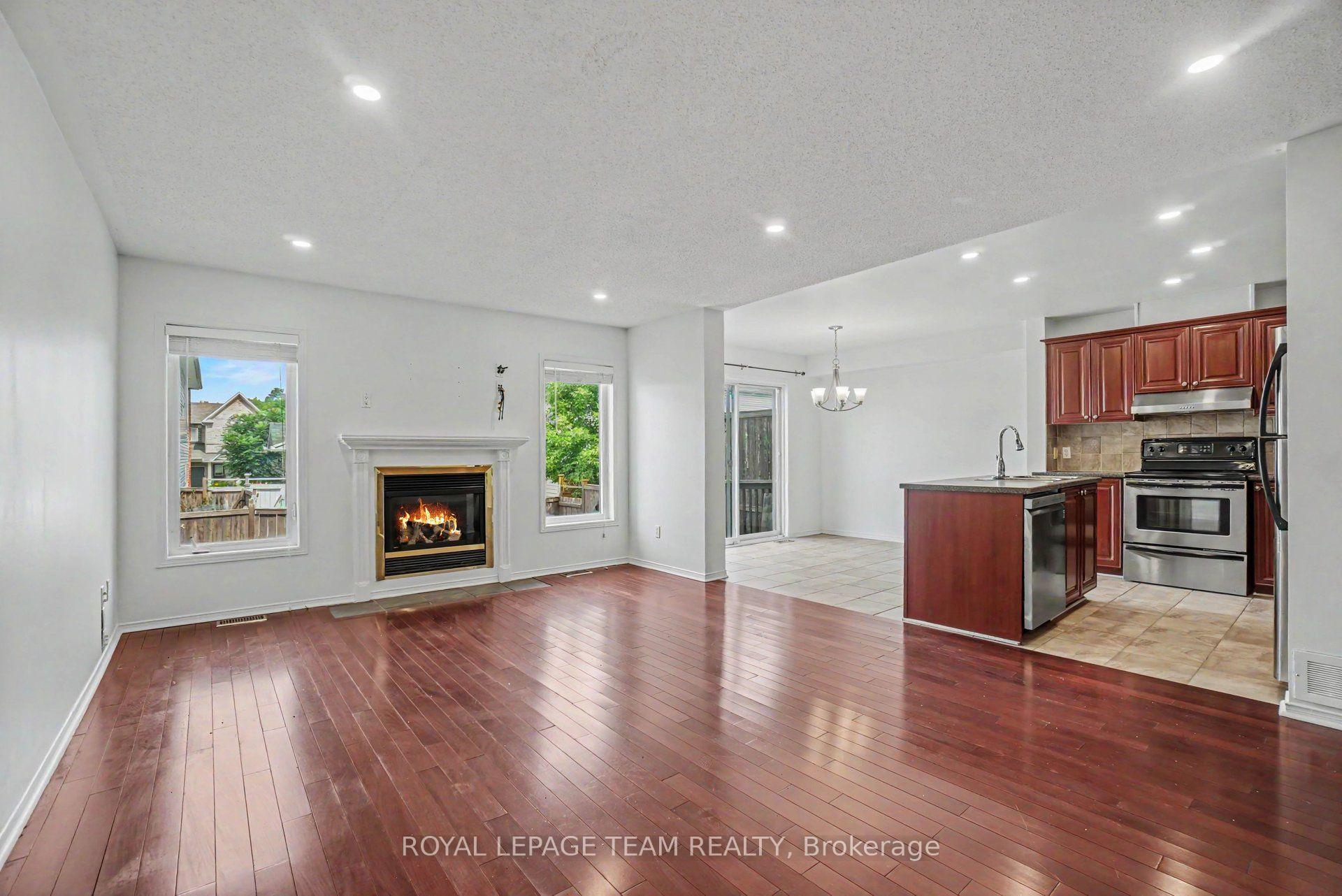 Photo 6 of 13 Stoneleigh Street, Ottawa, Barrhaven - Strandherd — HOMEH