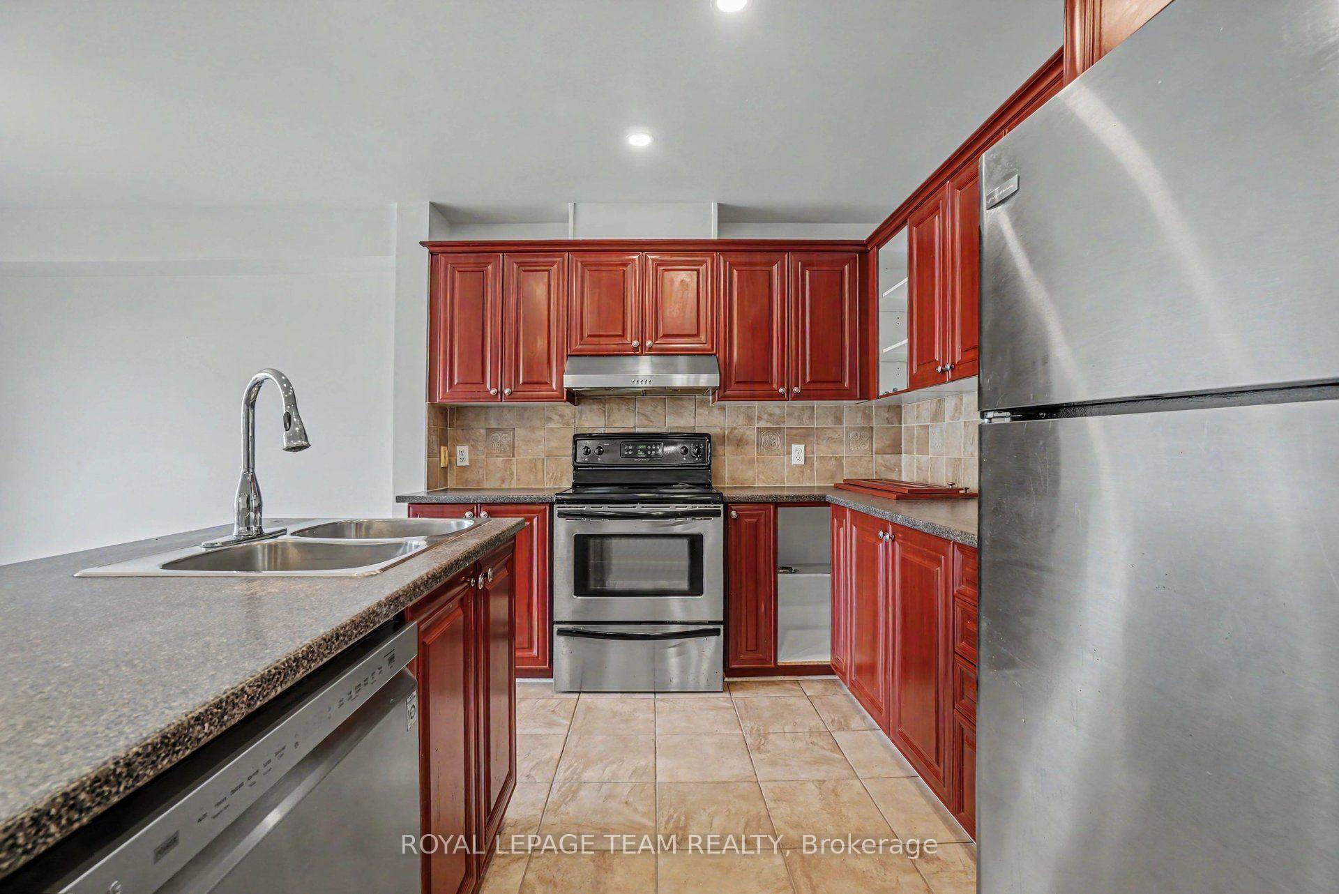 Photo 10 of 13 Stoneleigh Street, Ottawa, Barrhaven - Strandherd — HOMEH