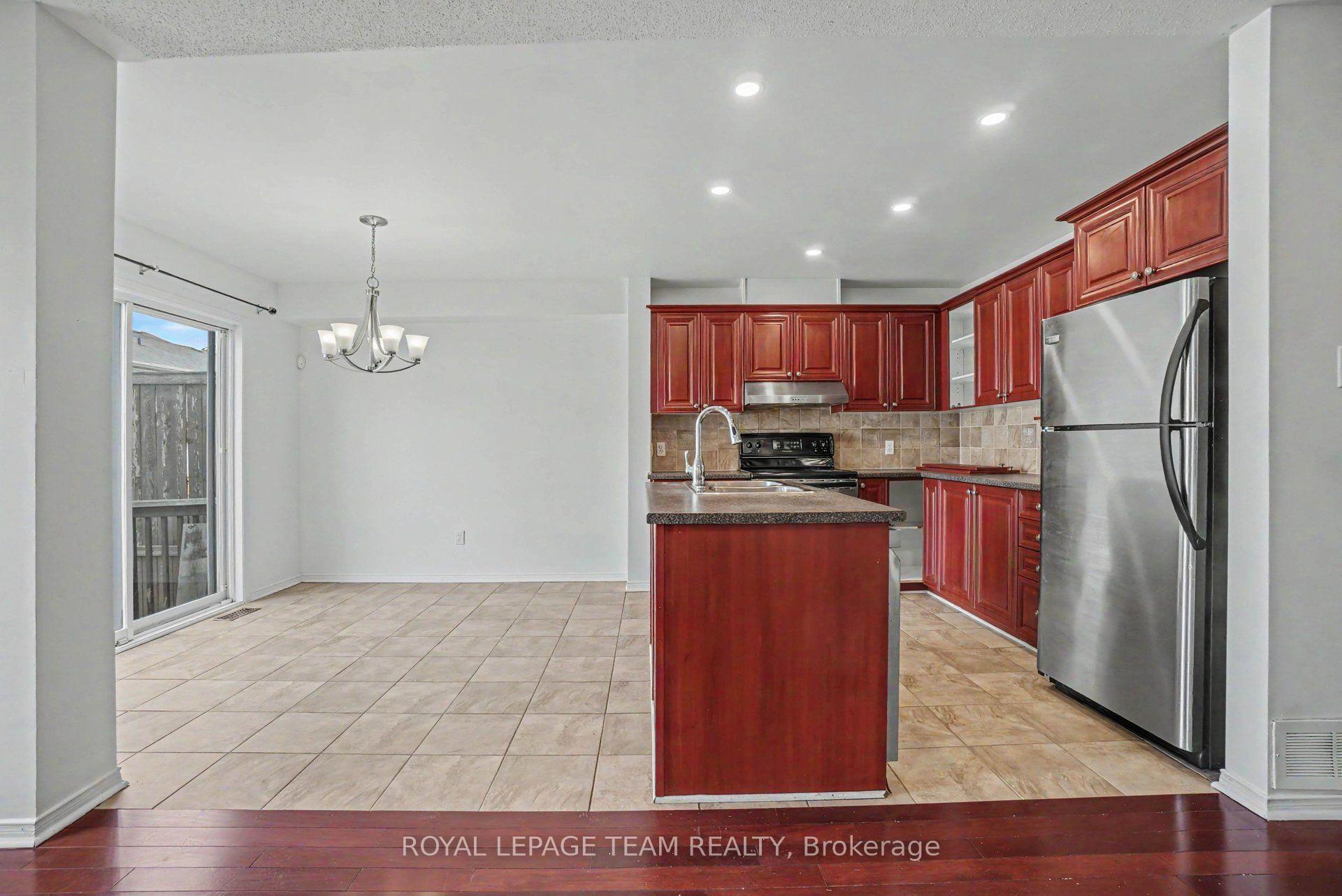 Photo 11 of 13 Stoneleigh Street, Ottawa, Barrhaven - Strandherd — HOMEH
