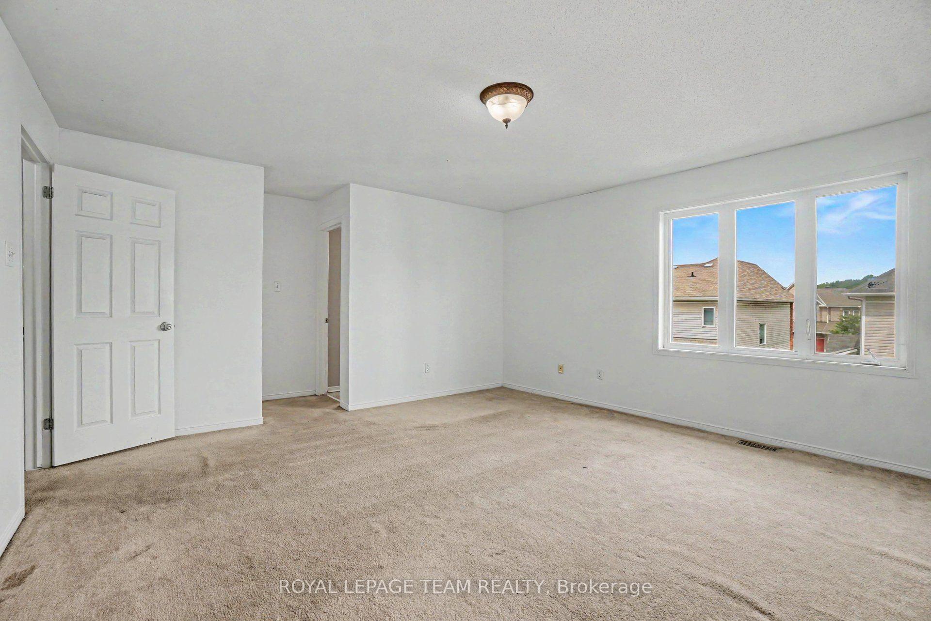 Photo 17 of 13 Stoneleigh Street, Ottawa, Barrhaven - Strandherd — HOMEH