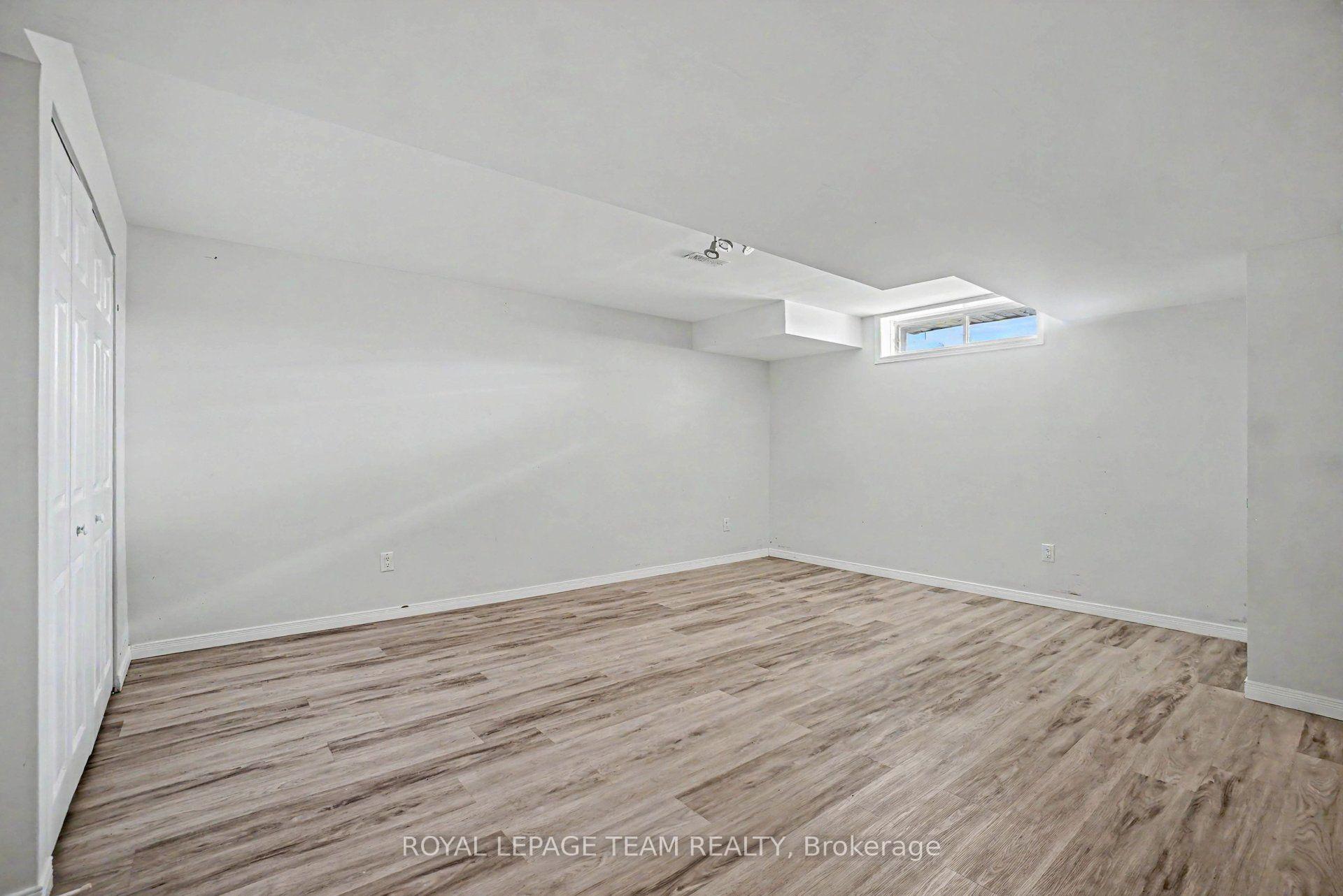 Photo 29 of 13 Stoneleigh Street, Ottawa, Barrhaven - Strandherd — HOMEH