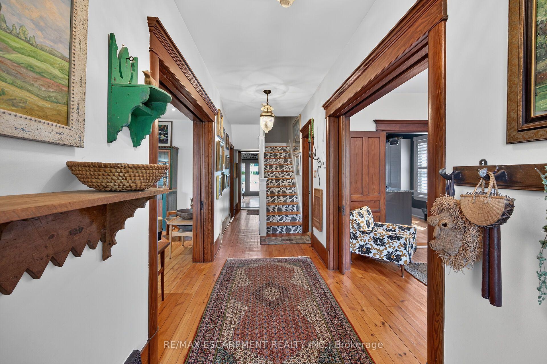 Photo 3 of 2074 Governors Road, Hamilton, Ancaster — HOMEH