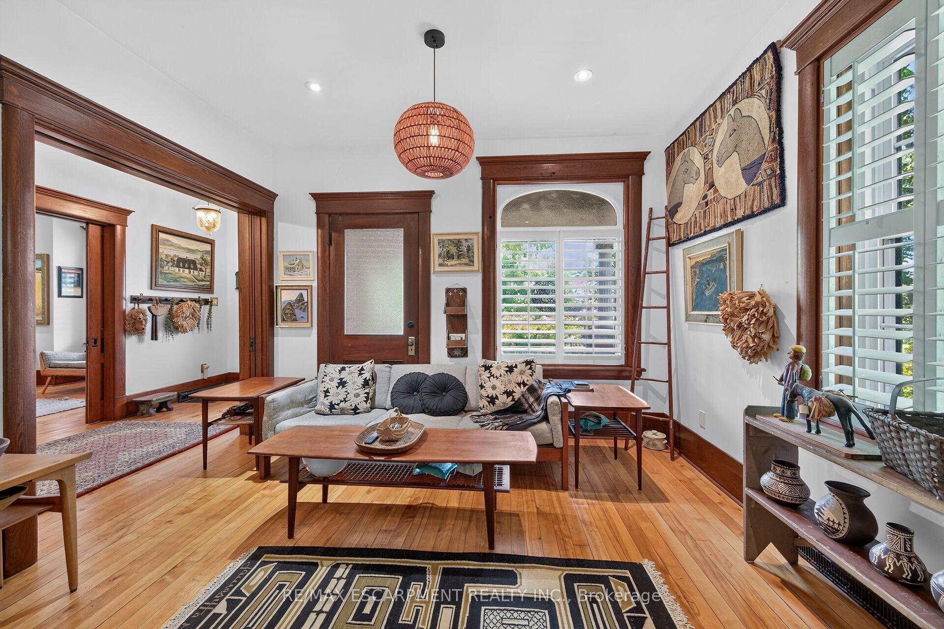 Photo 6 of 2074 Governors Road, Hamilton, Ancaster — HOMEH