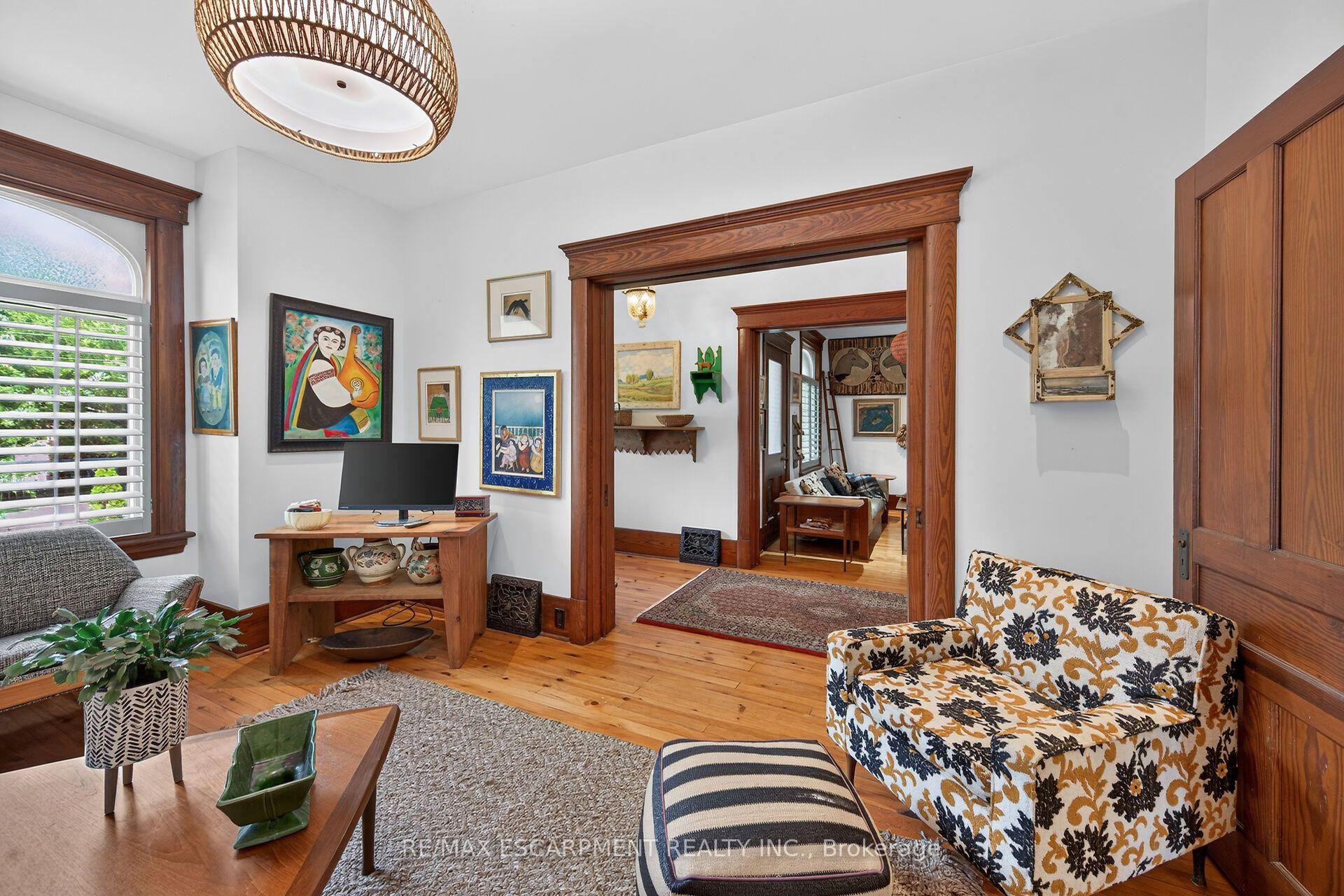 Photo 8 of 2074 Governors Road, Hamilton, Ancaster — HOMEH