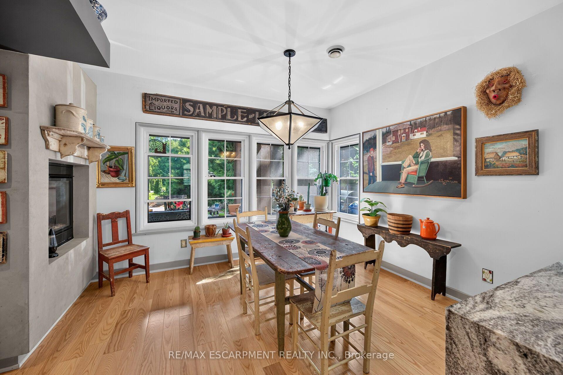 Photo 12 of 2074 Governors Road, Hamilton, Ancaster — HOMEH