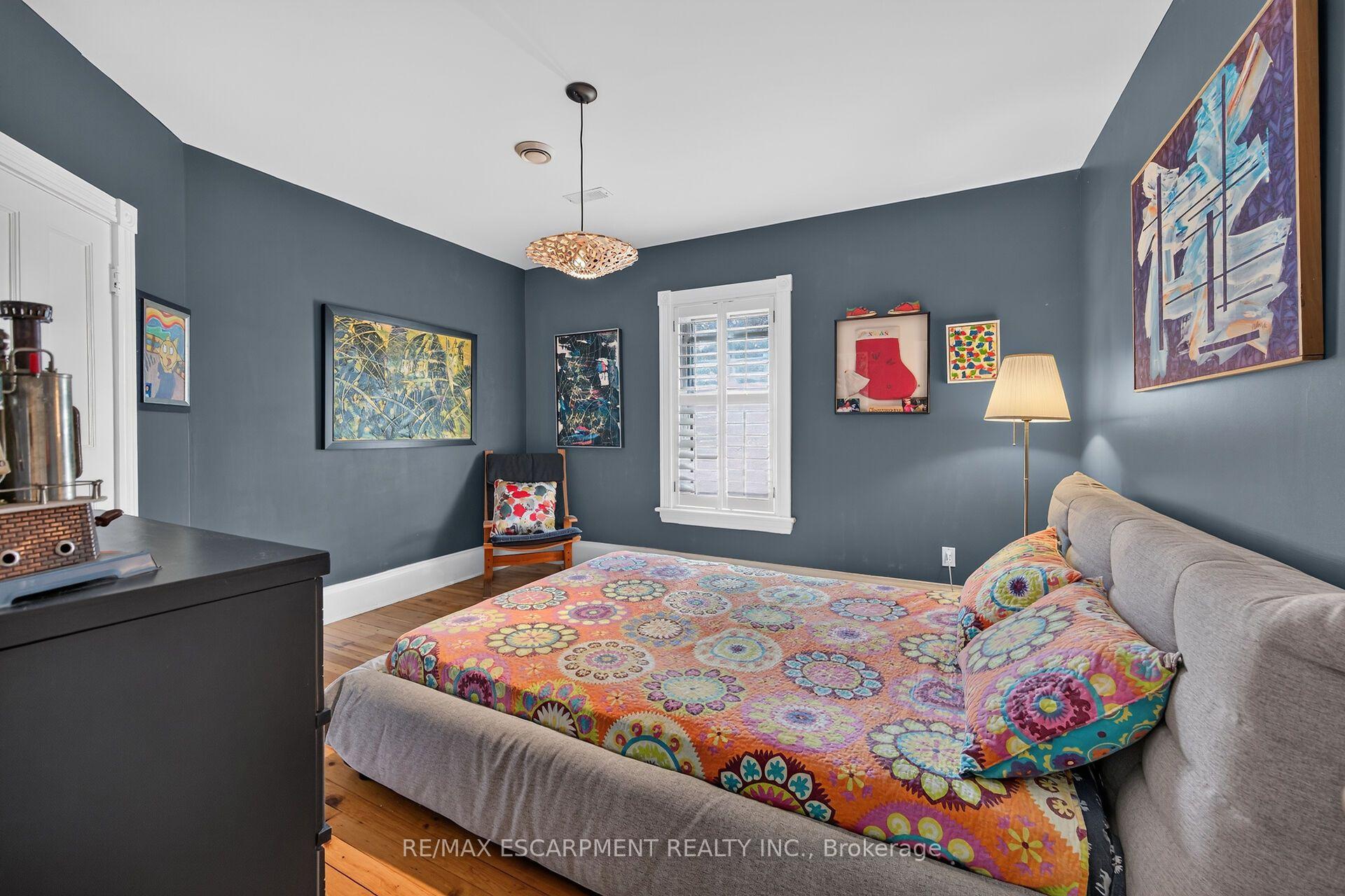 Photo 27 of 2074 Governors Road, Hamilton, Ancaster — HOMEH