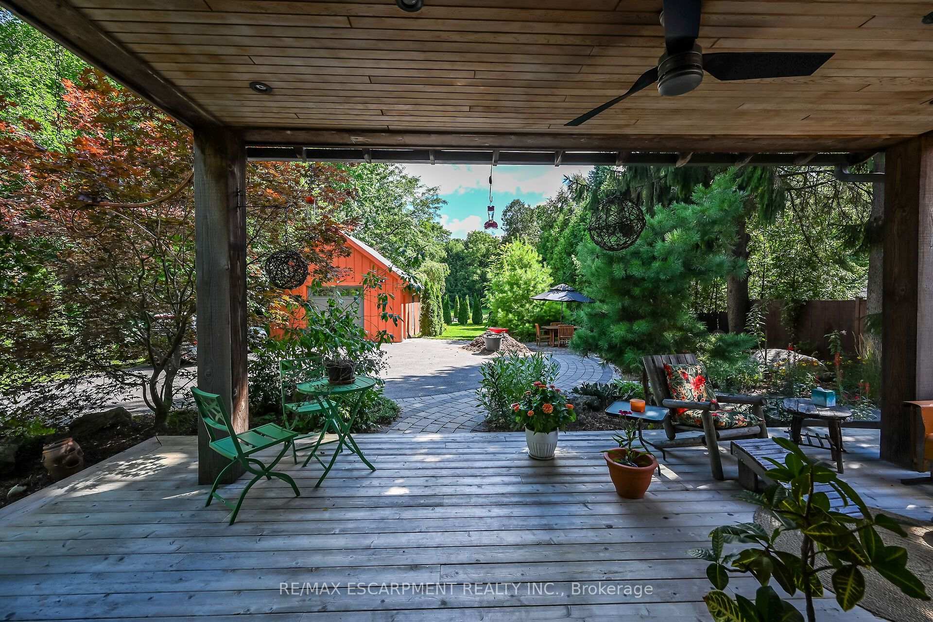Photo 34 of 2074 Governors Road, Hamilton, Ancaster — HOMEH