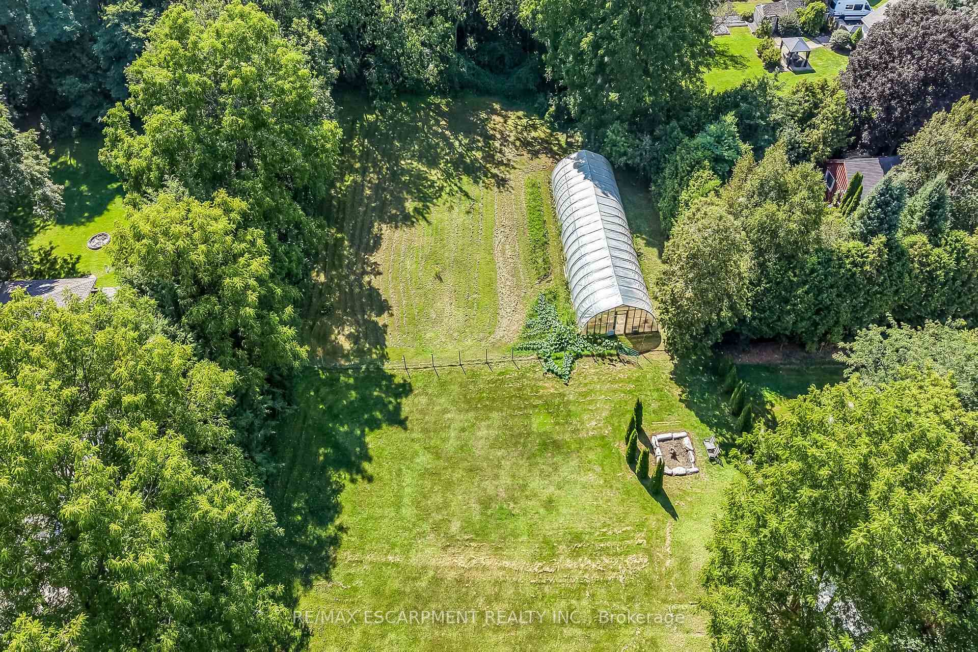 Photo 47 of 2074 Governors Road, Hamilton, Ancaster — HOMEH