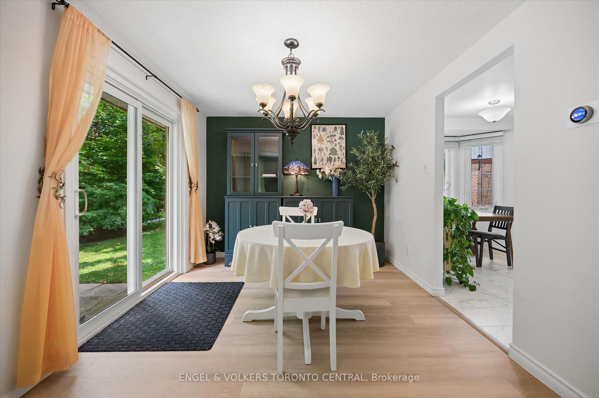 Photo 17 of Unit 7, 220 Kingswood Drive, Kitchener, Alpine — HOMEH