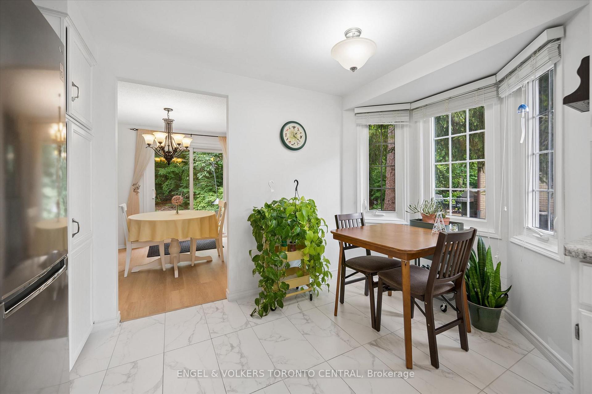 Photo 20 of Unit 7, 220 Kingswood Drive, Kitchener, Alpine — HOMEH