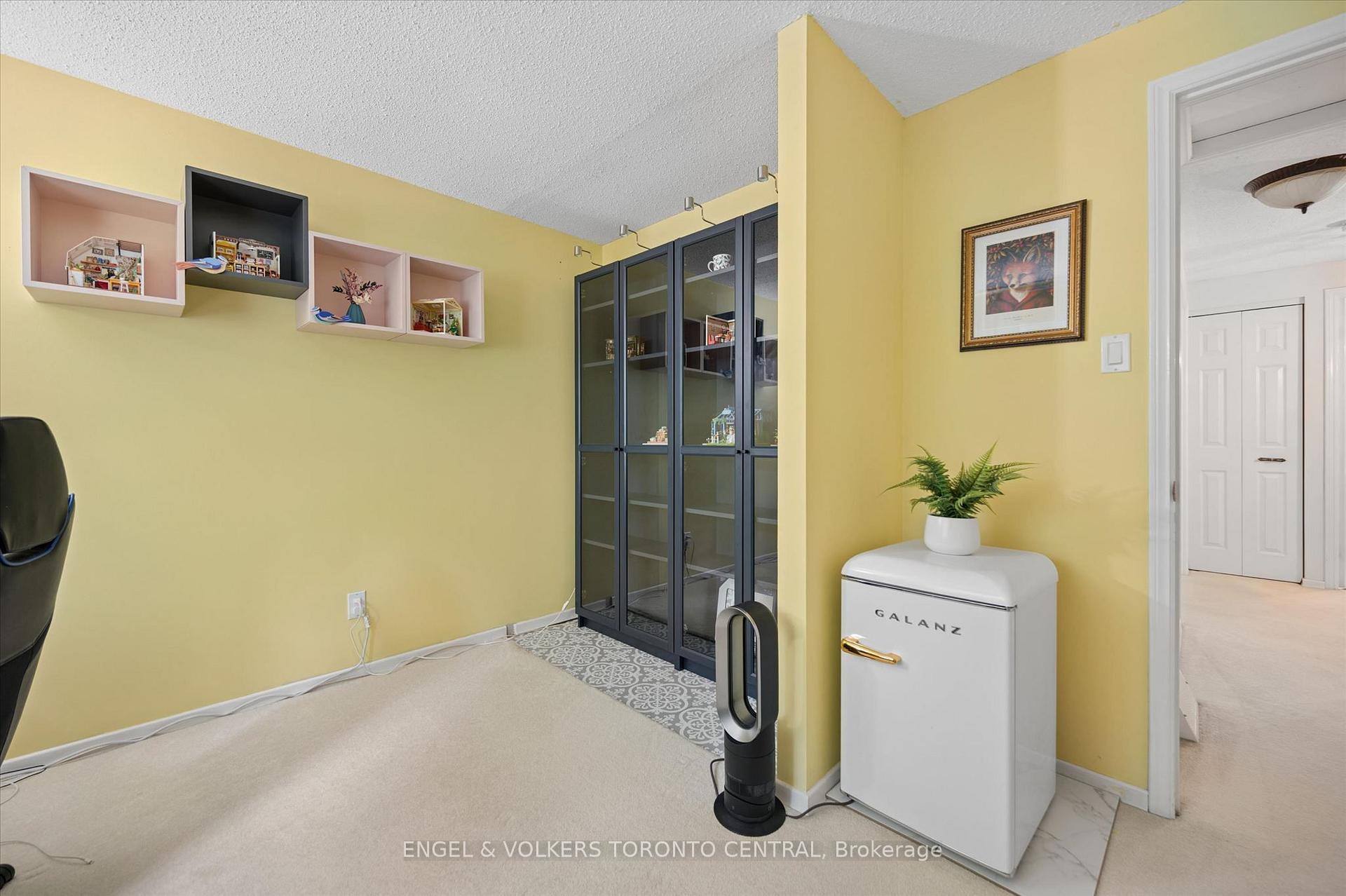 Photo 34 of Unit 7, 220 Kingswood Drive, Kitchener, Alpine — HOMEH