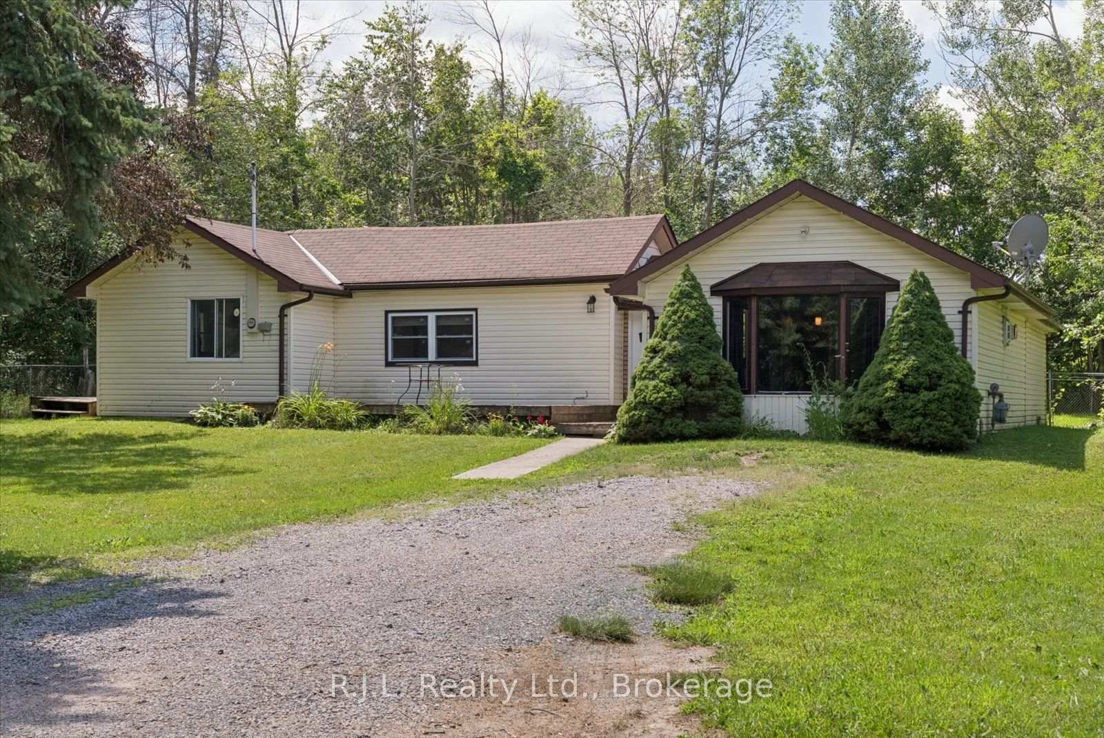 Photo 3 of 475 Causeway View Road S, Selwyn — HOMEH