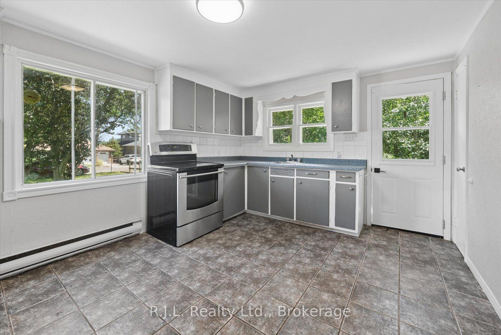 Photo 13 of 475 Causeway View Road S, Selwyn — HOMEH