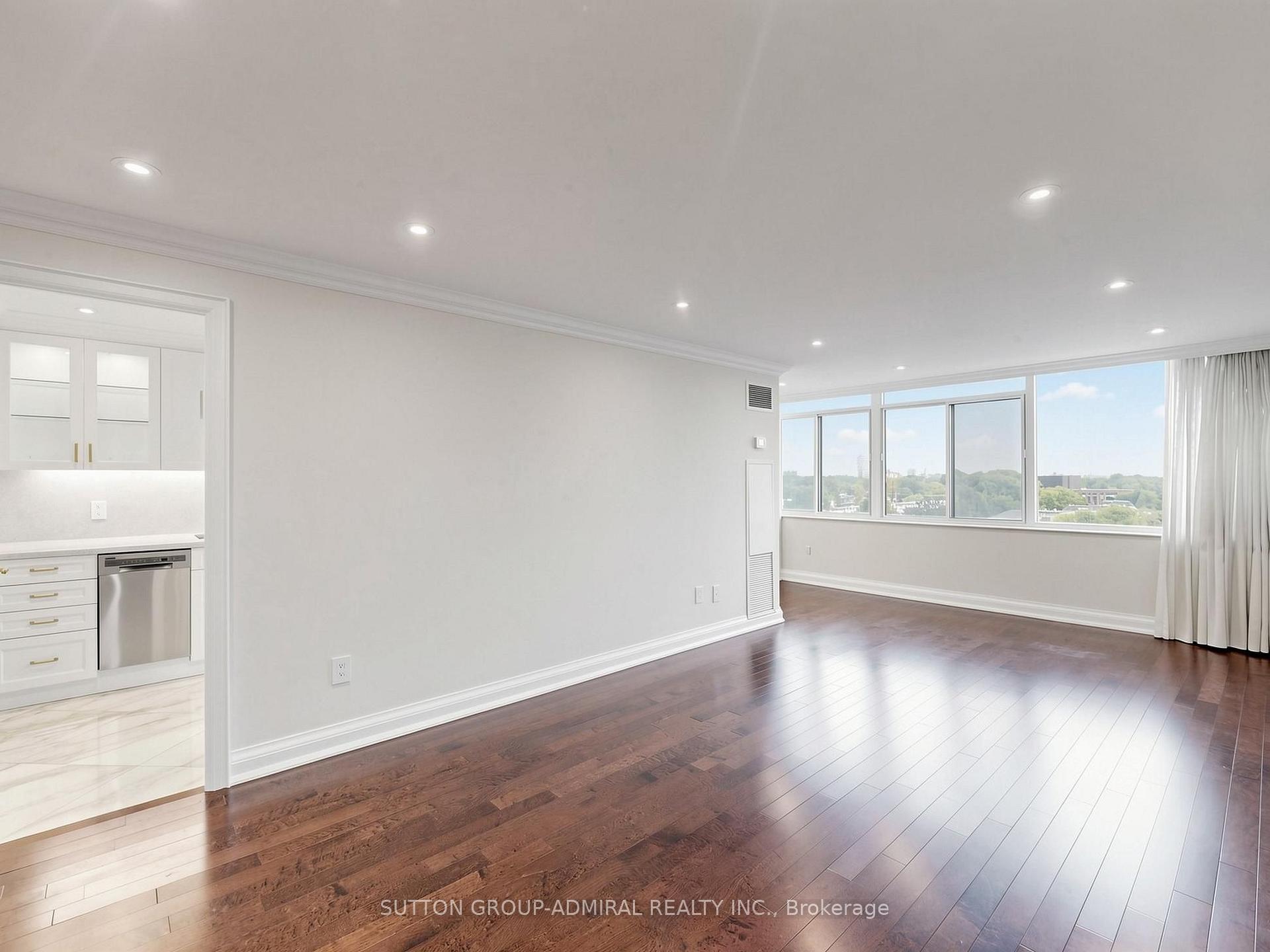 Photo 9 of Unit 708, 3000 Bathurst Street, Toronto, Englemount-Lawrence — HOMEH