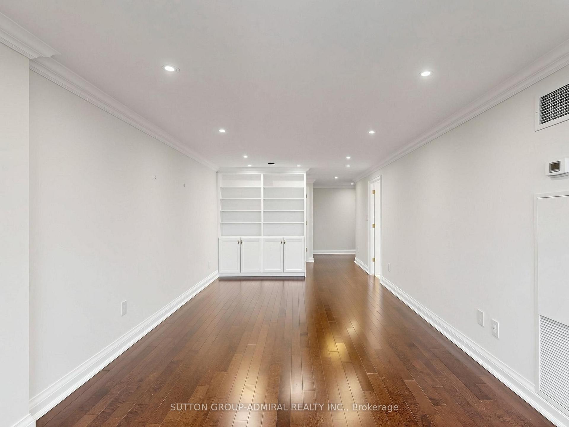 Photo 14 of Unit 708, 3000 Bathurst Street, Toronto, Englemount-Lawrence — HOMEH