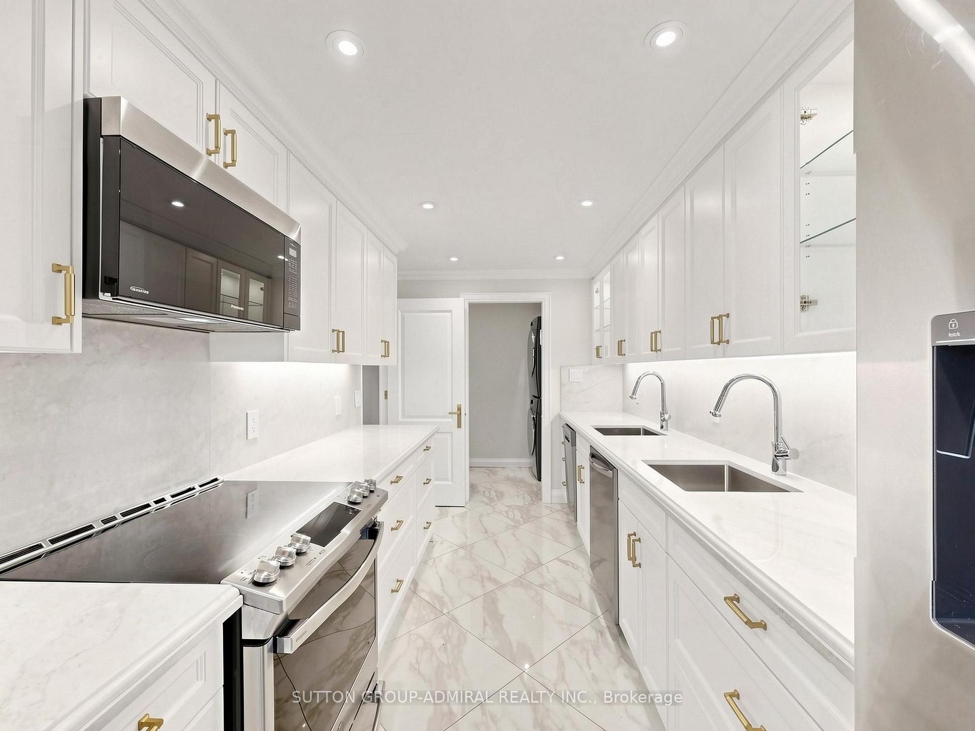 Photo 18 of Unit 708, 3000 Bathurst Street, Toronto, Englemount-Lawrence — HOMEH
