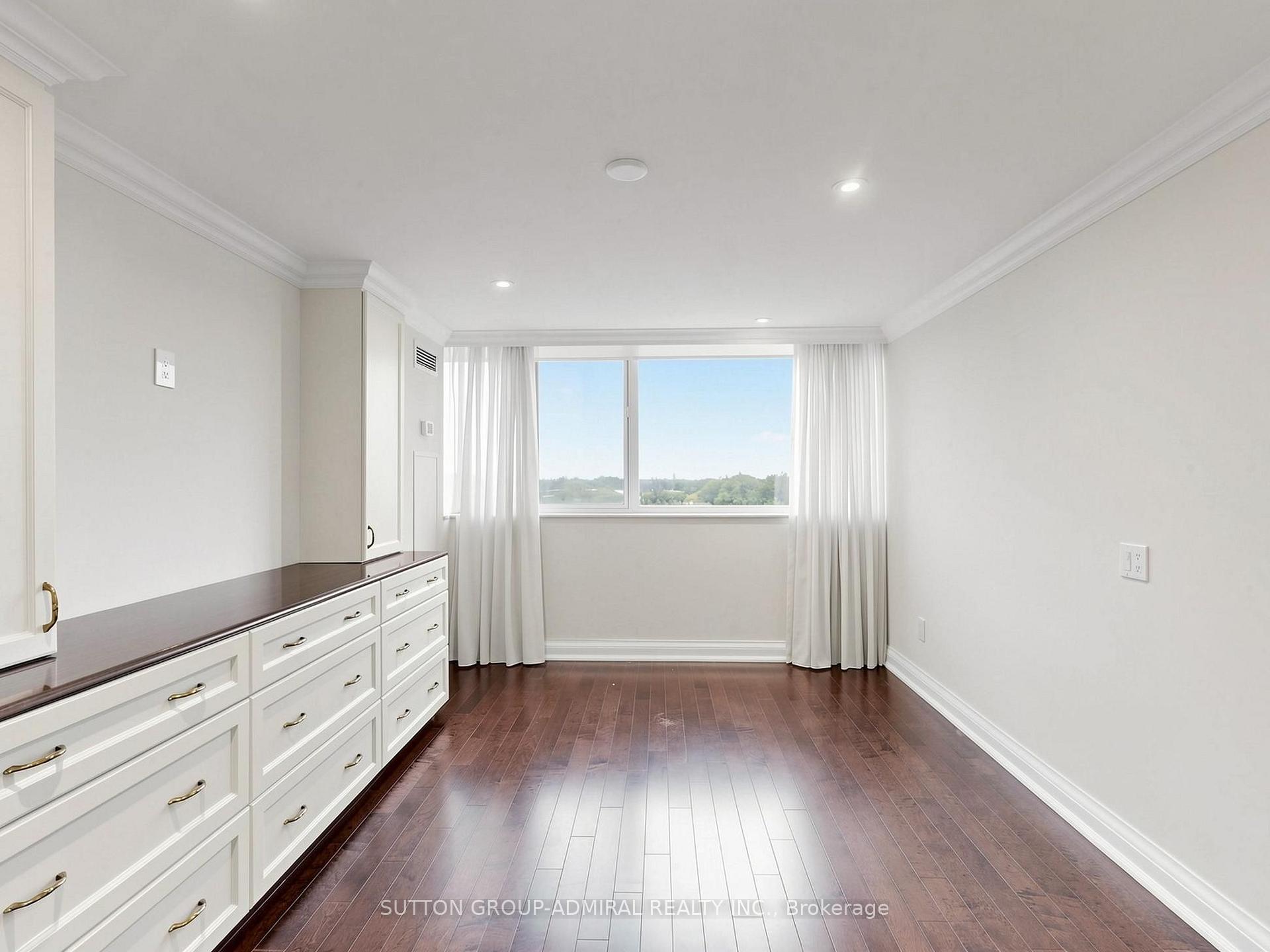 Photo 27 of Unit 708, 3000 Bathurst Street, Toronto, Englemount-Lawrence — HOMEH