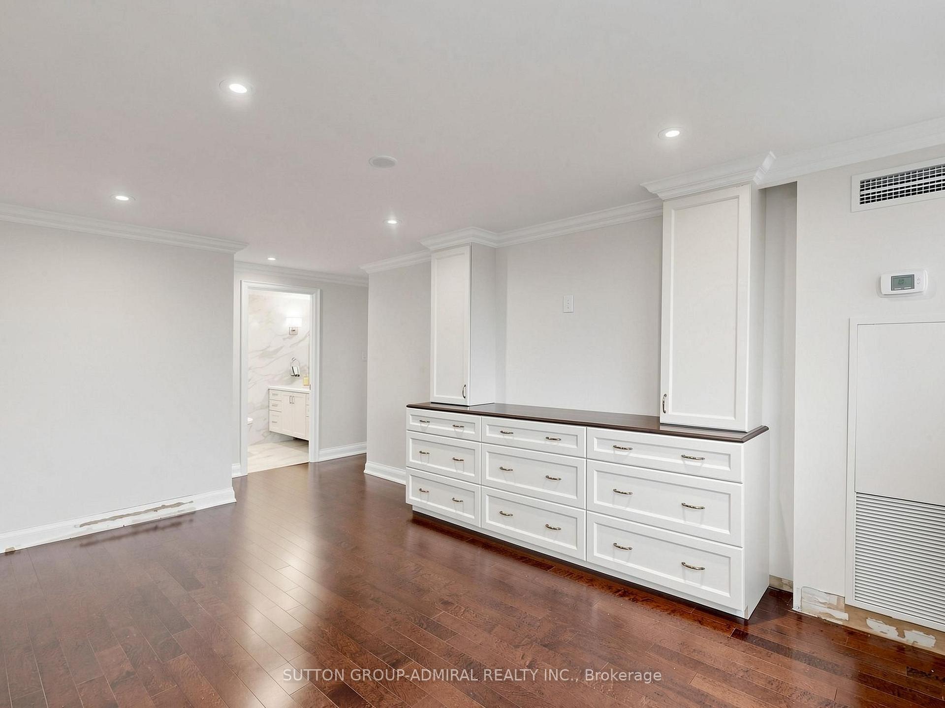 Photo 30 of Unit 708, 3000 Bathurst Street, Toronto, Englemount-Lawrence — HOMEH