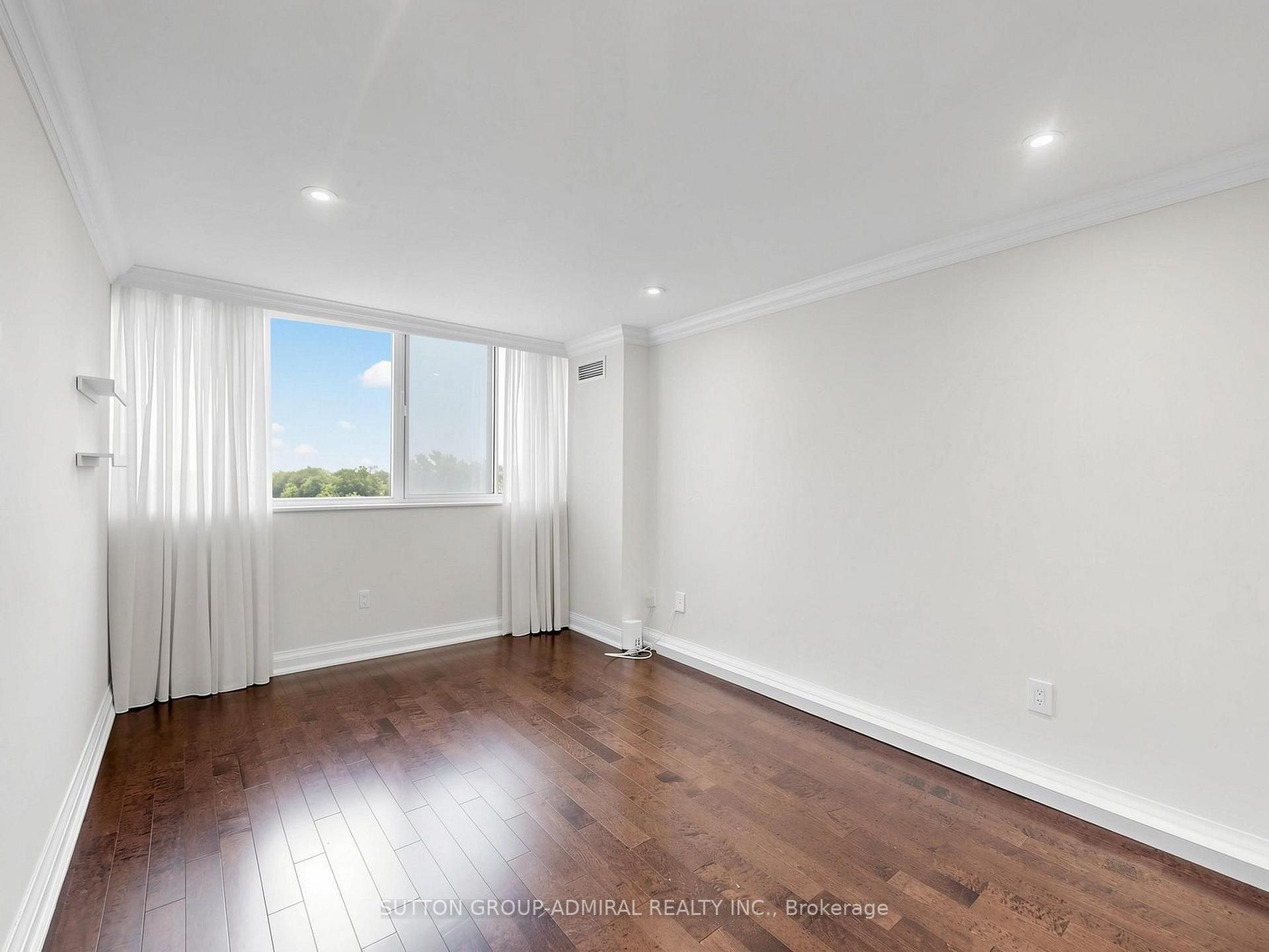Photo 36 of Unit 708, 3000 Bathurst Street, Toronto, Englemount-Lawrence — HOMEH