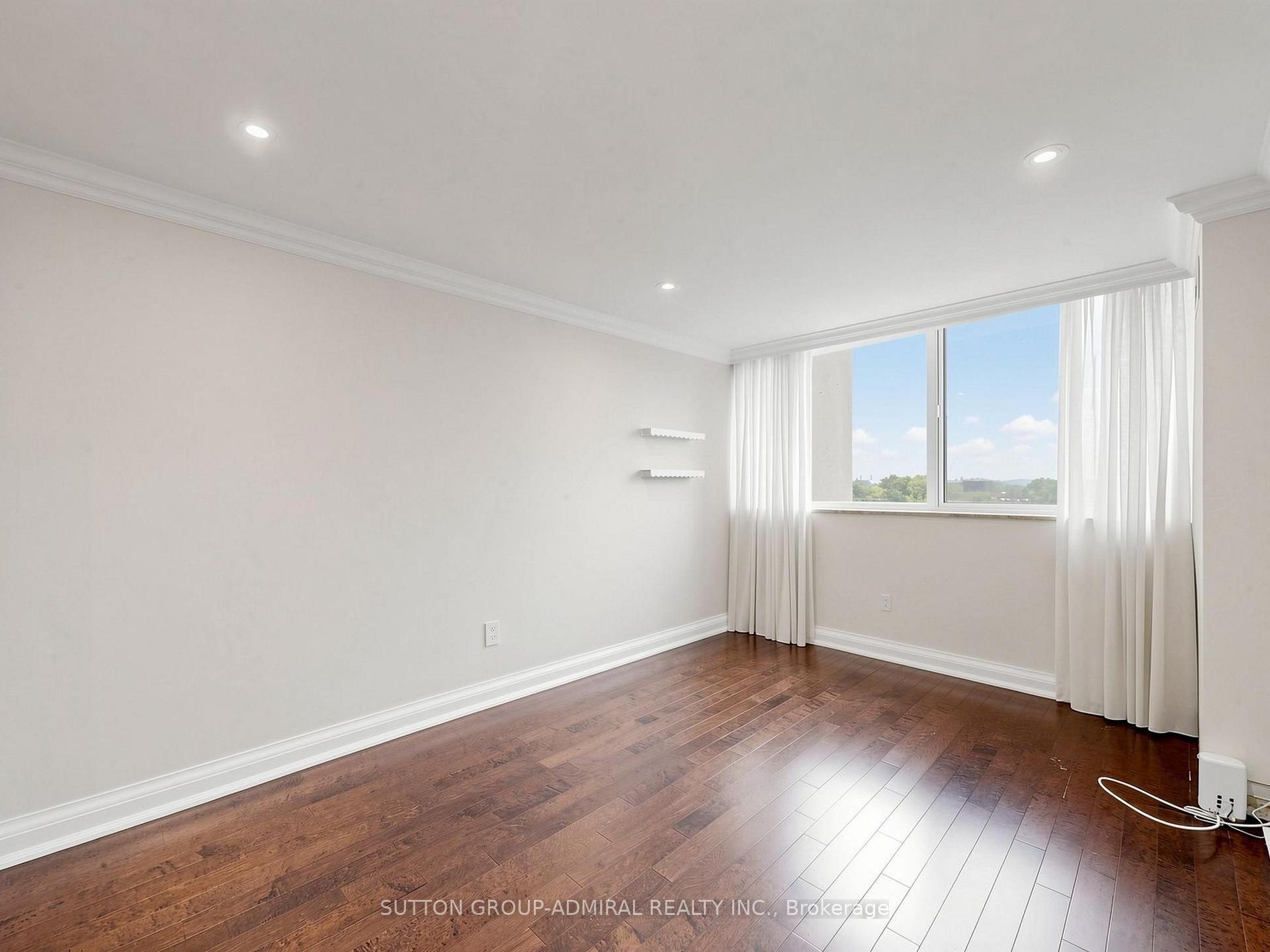 Photo 38 of Unit 708, 3000 Bathurst Street, Toronto, Englemount-Lawrence — HOMEH