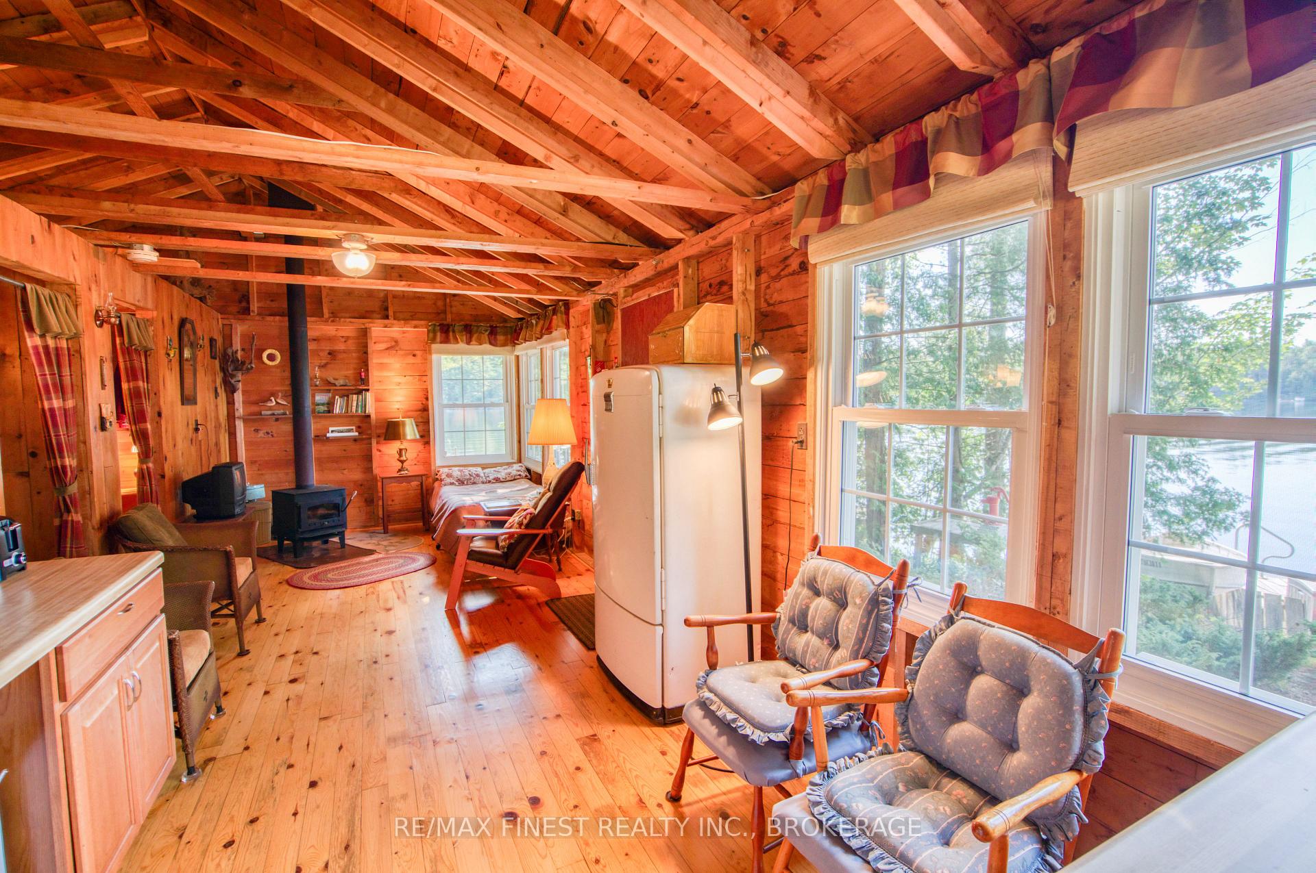 Photo 9 of 1041A Glass Lane, Frontenac, Frontenac North — HOMEH
