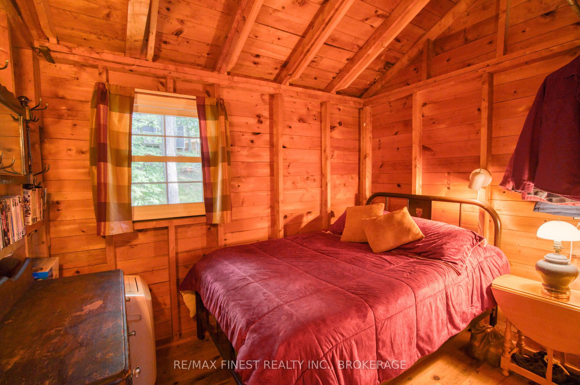 Photo 18 of 1041A Glass Lane, Frontenac, Frontenac North — HOMEH