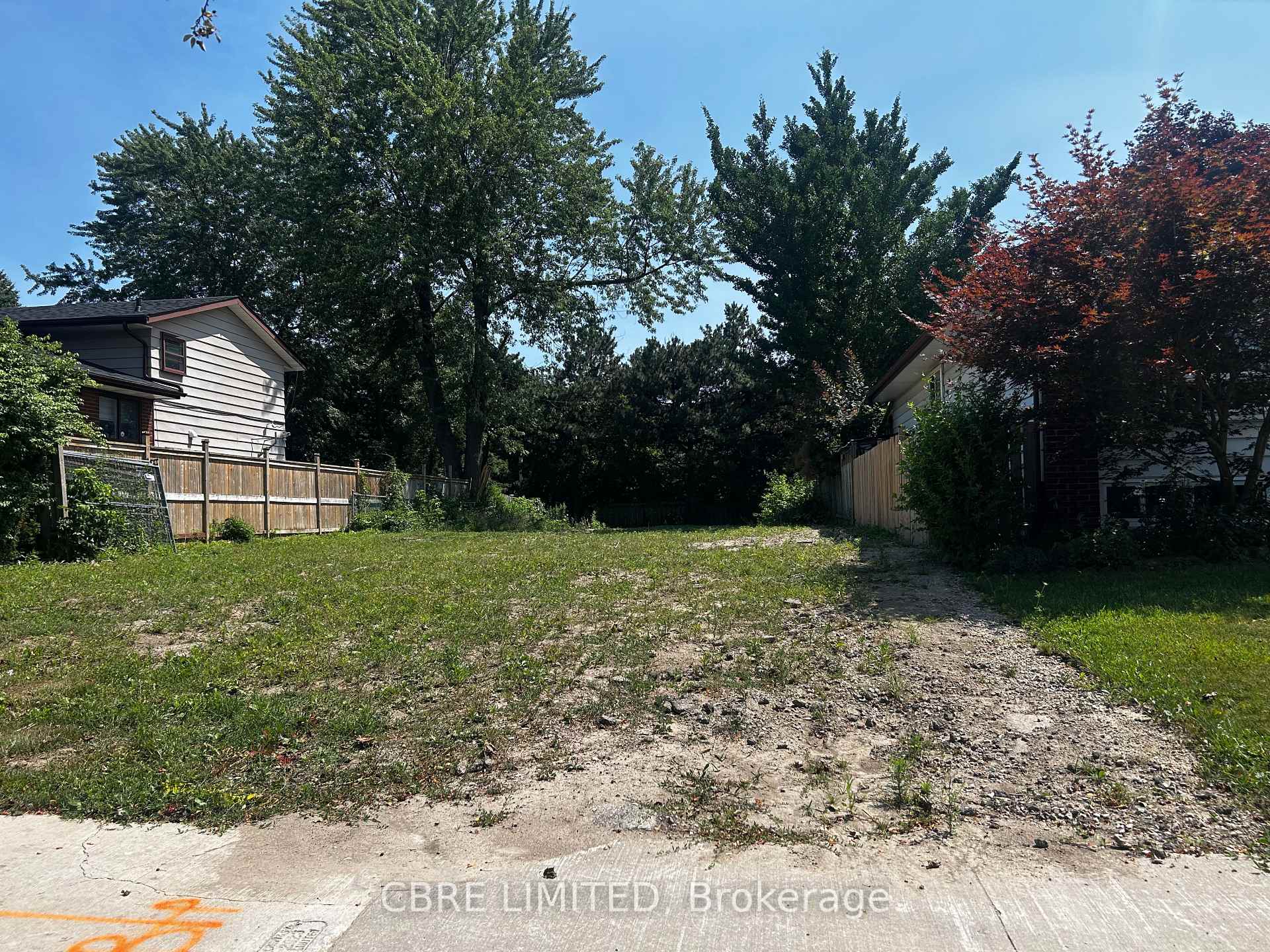 Photo 1 of 46 Howell Square, Scarborough, Malvern — HOMEH