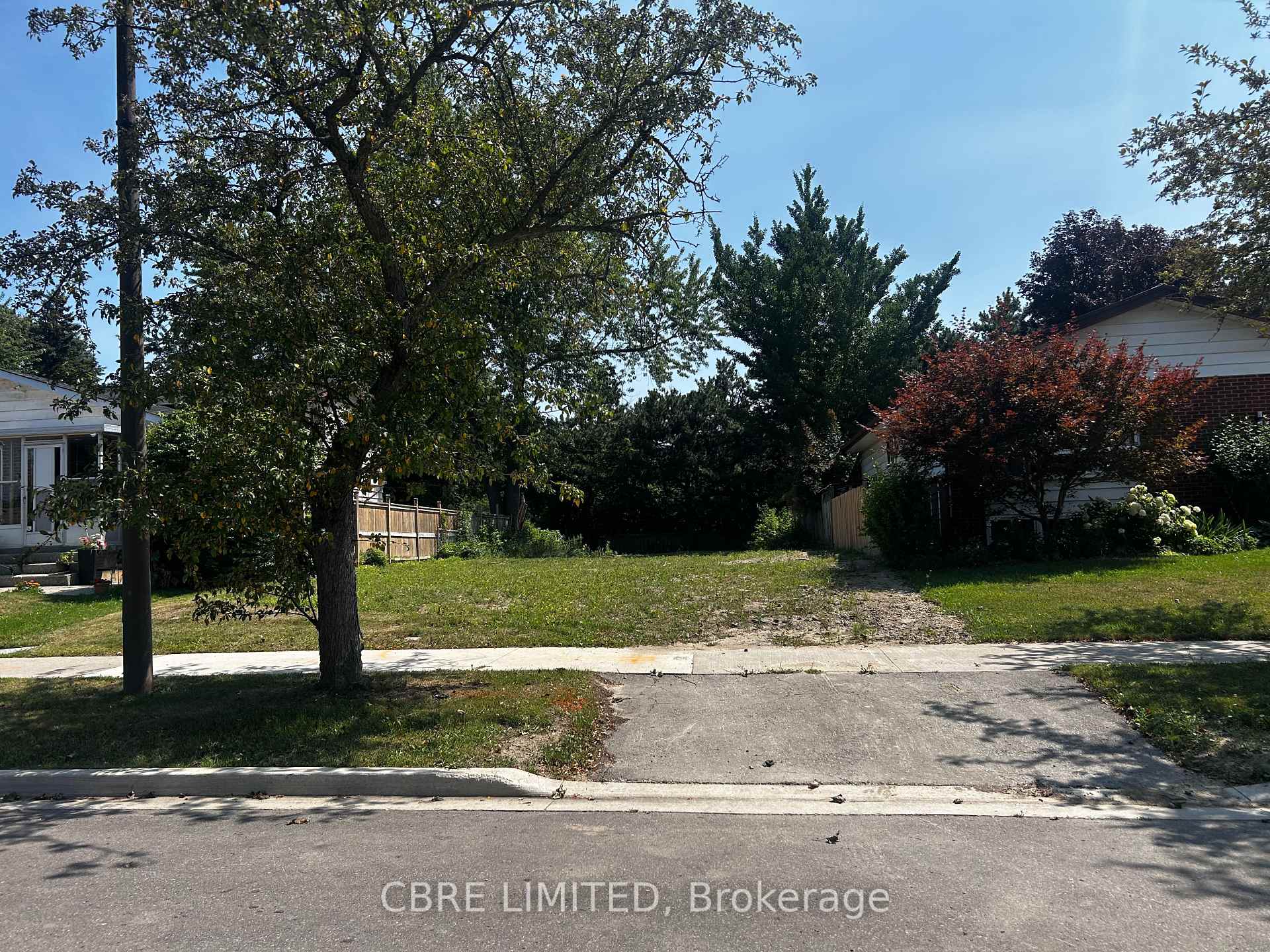 Photo 4 of 46 Howell Square, Scarborough, Malvern — HOMEH