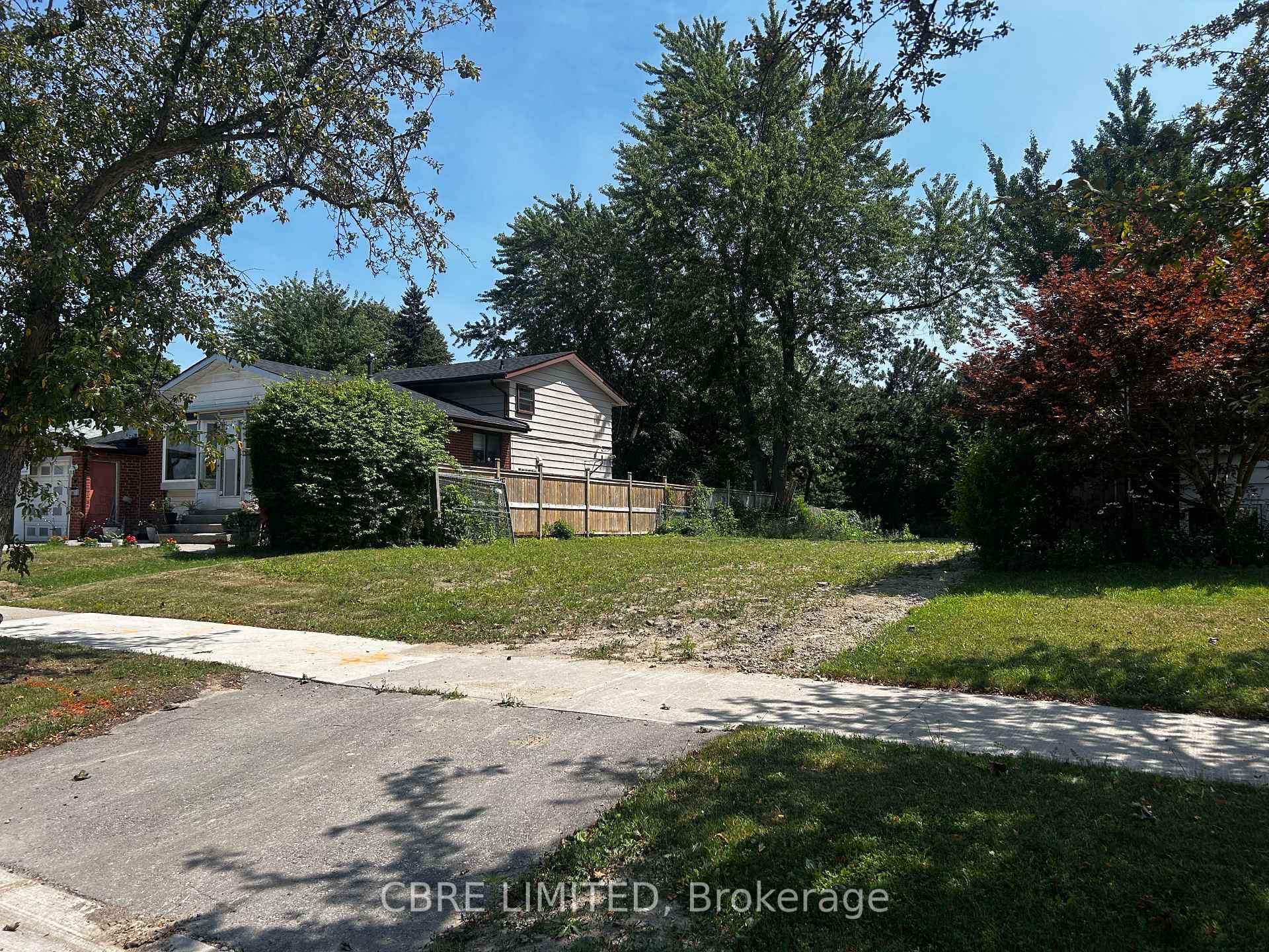 Photo 5 of 46 Howell Square, Scarborough, Malvern — HOMEH