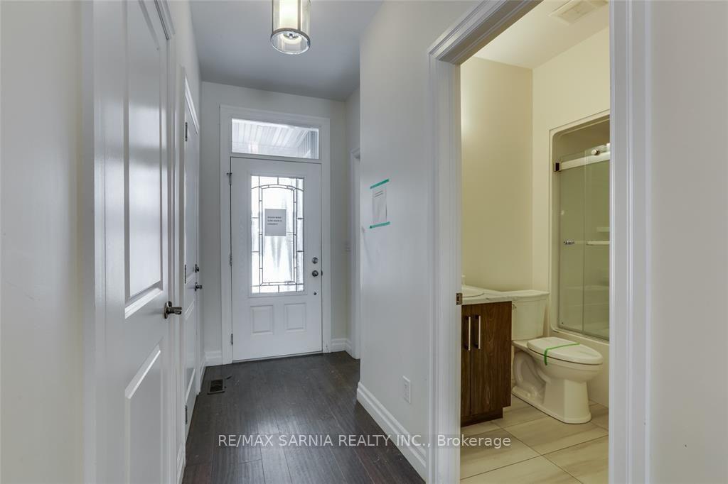 Photo 2 of 41 Sleepy Meadow Drive W, Chatham-Kent, Blenheim — HOMEH