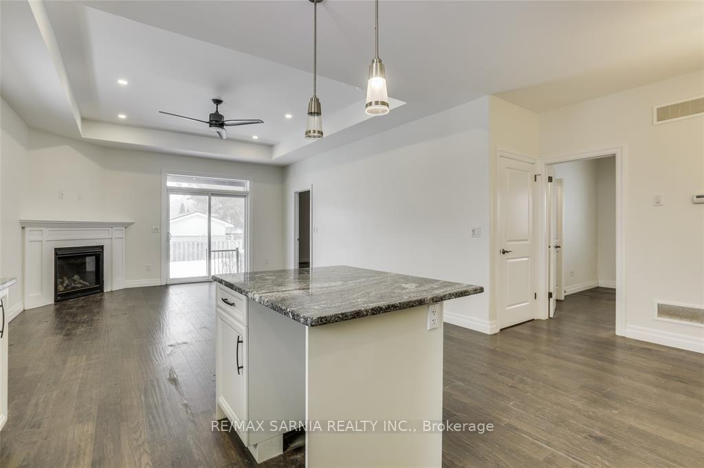 Photo 5 of 41 Sleepy Meadow Drive W, Chatham-Kent, Blenheim — HOMEH