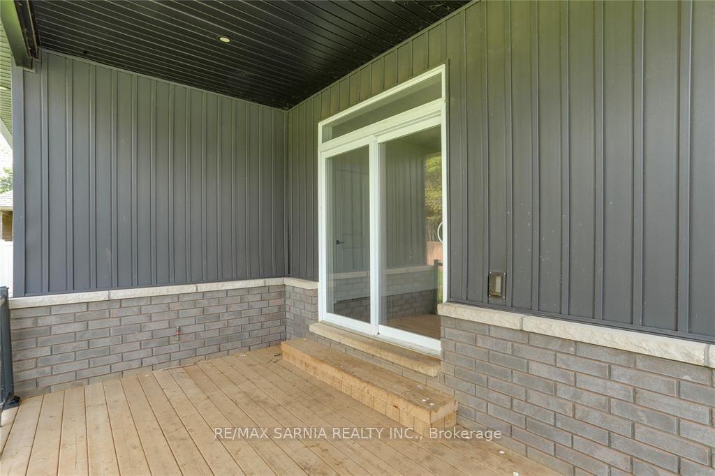 Photo 31 of 41 Sleepy Meadow Drive W, Chatham-Kent, Blenheim — HOMEH