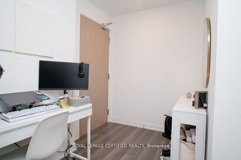 Photo 5 of Unit 1905, 125 Blue Jays Way, Toronto, Bay Street Corridor — HOMEH