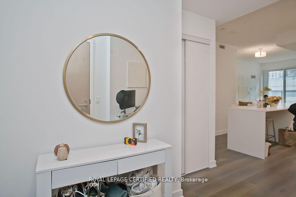 Photo 6 of Unit 1905, 125 Blue Jays Way, Toronto, Bay Street Corridor — HOMEH