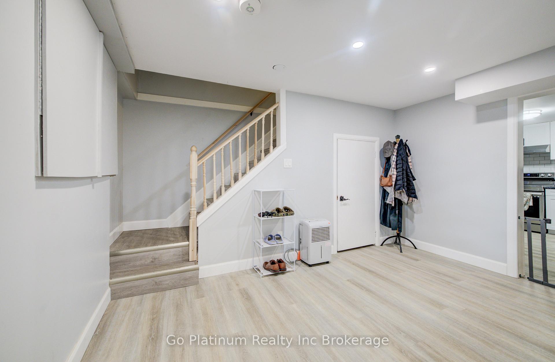 Photo 16 of 676 Peel Street, Norfolk, Delhi — HOMEH