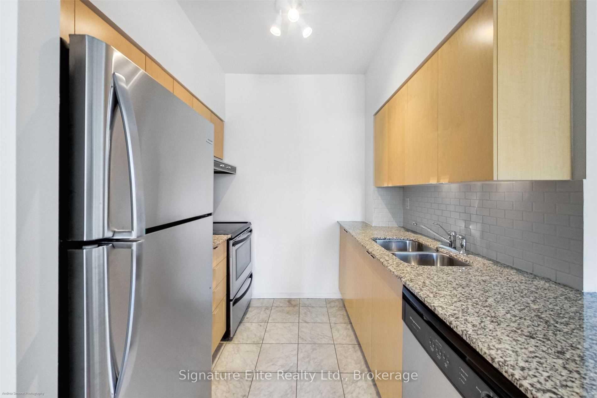 Photo 5 of Unit 2301, 228 Queens Quay W, Toronto, Waterfront Communities — HOMEH