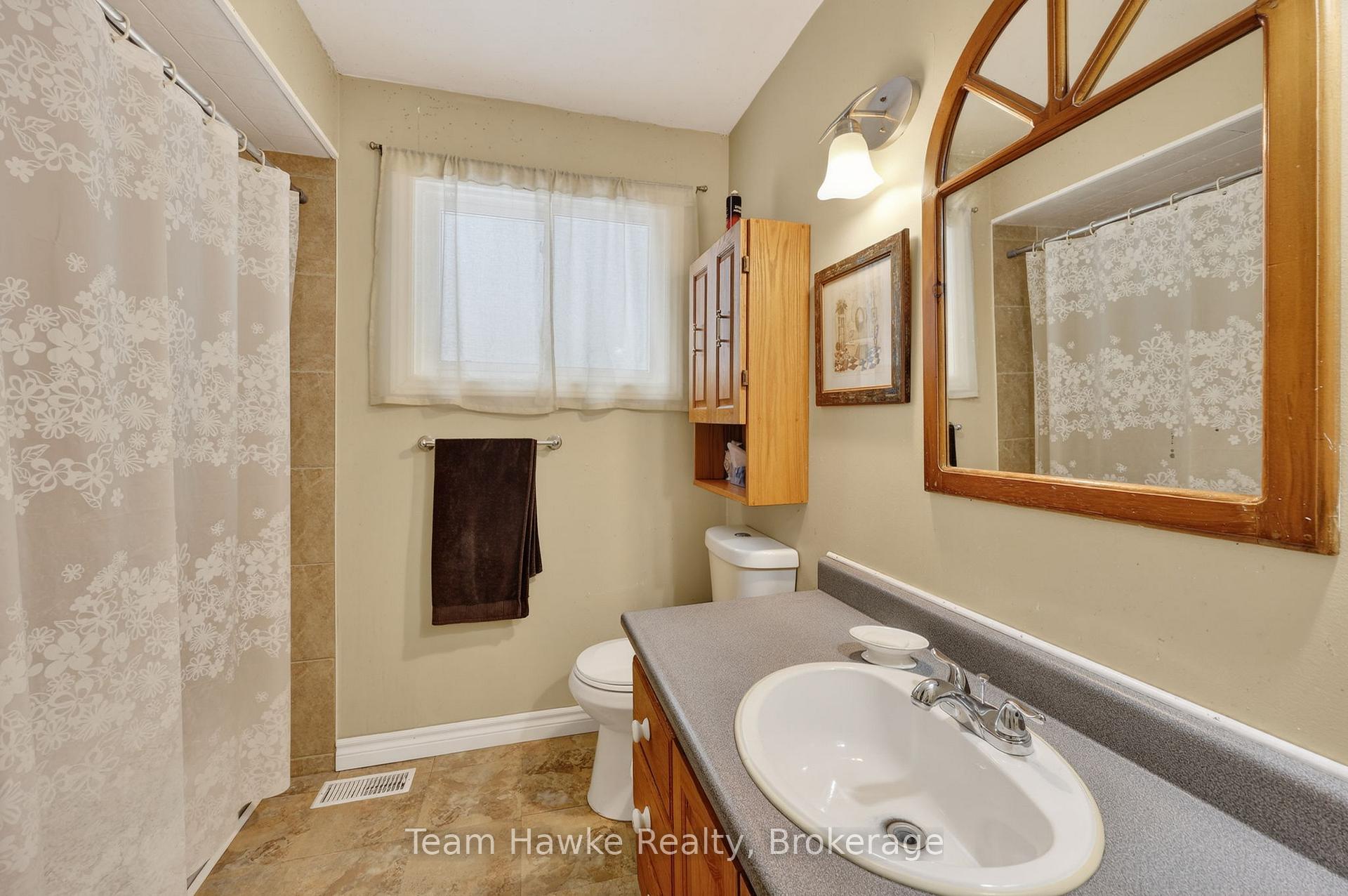 Photo 16 of 575 Simcoe Avenue, Tay, Port McNicoll — HOMEH
