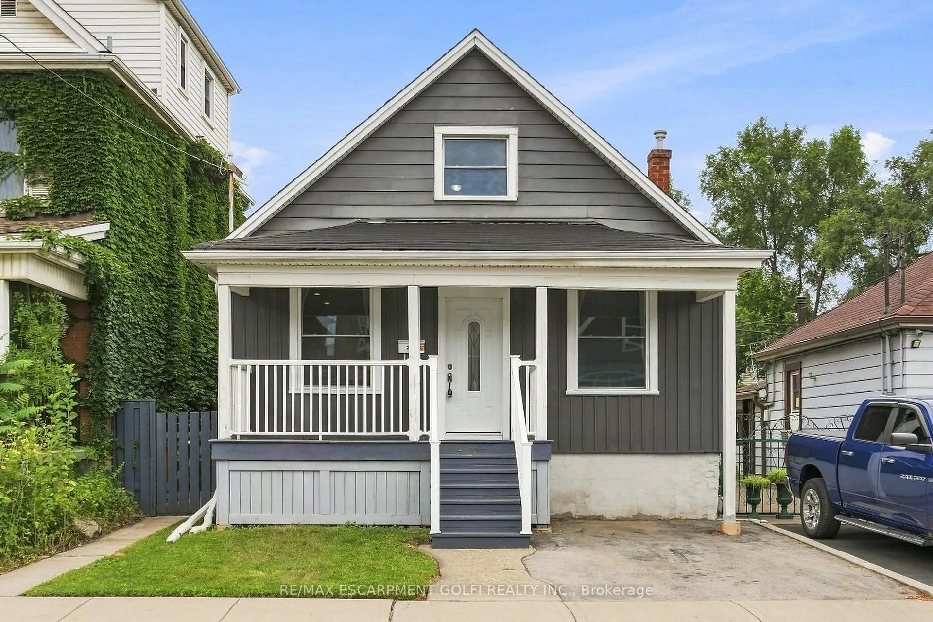 Photo 1 of 241 Rosslyn Avenue N, Hamilton, Crown Point — HOMEH