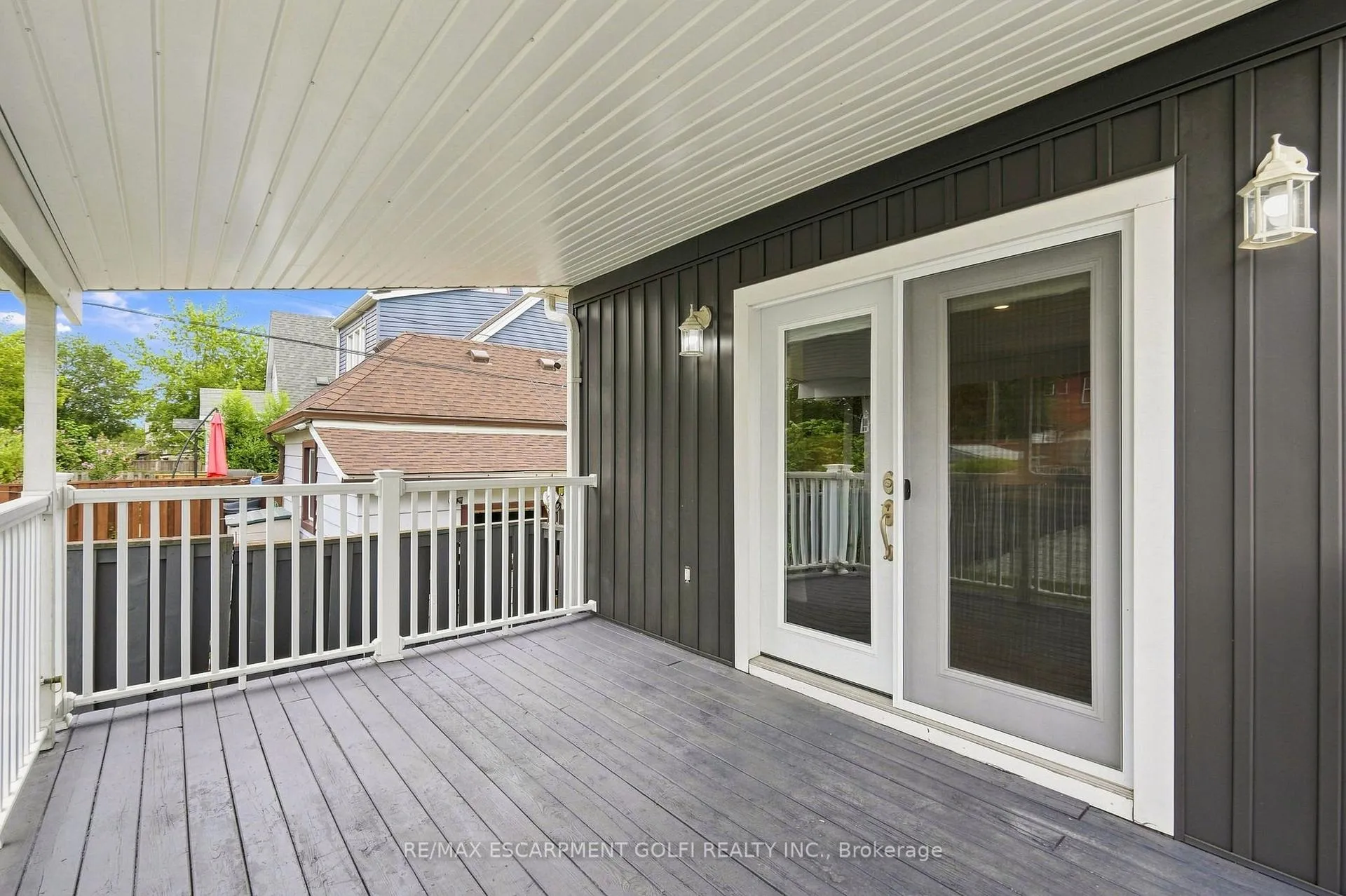Photo 24 of 241 Rosslyn Avenue N, Hamilton, Crown Point — HOMEH