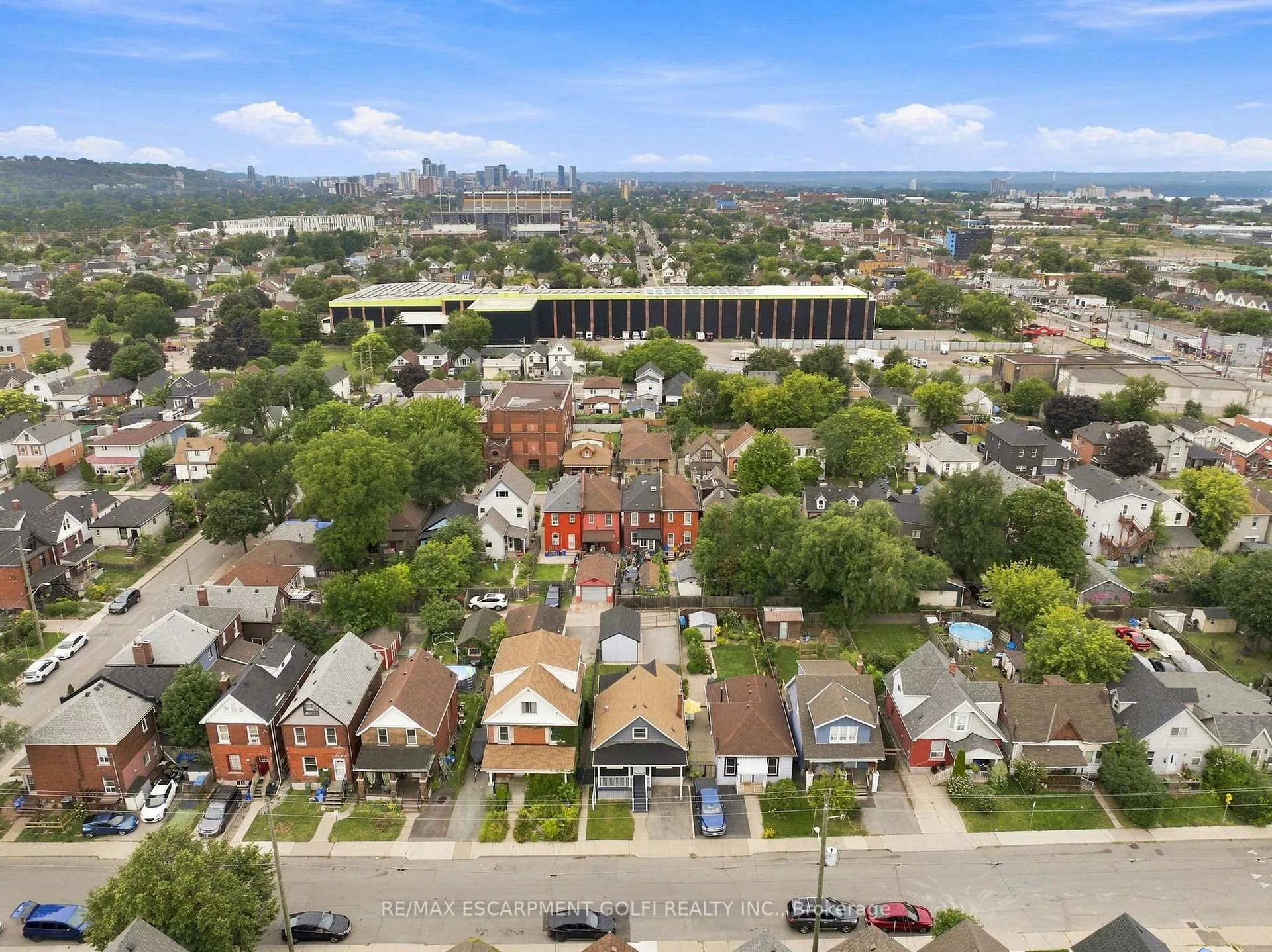 Photo 34 of 241 Rosslyn Avenue N, Hamilton, Crown Point — HOMEH