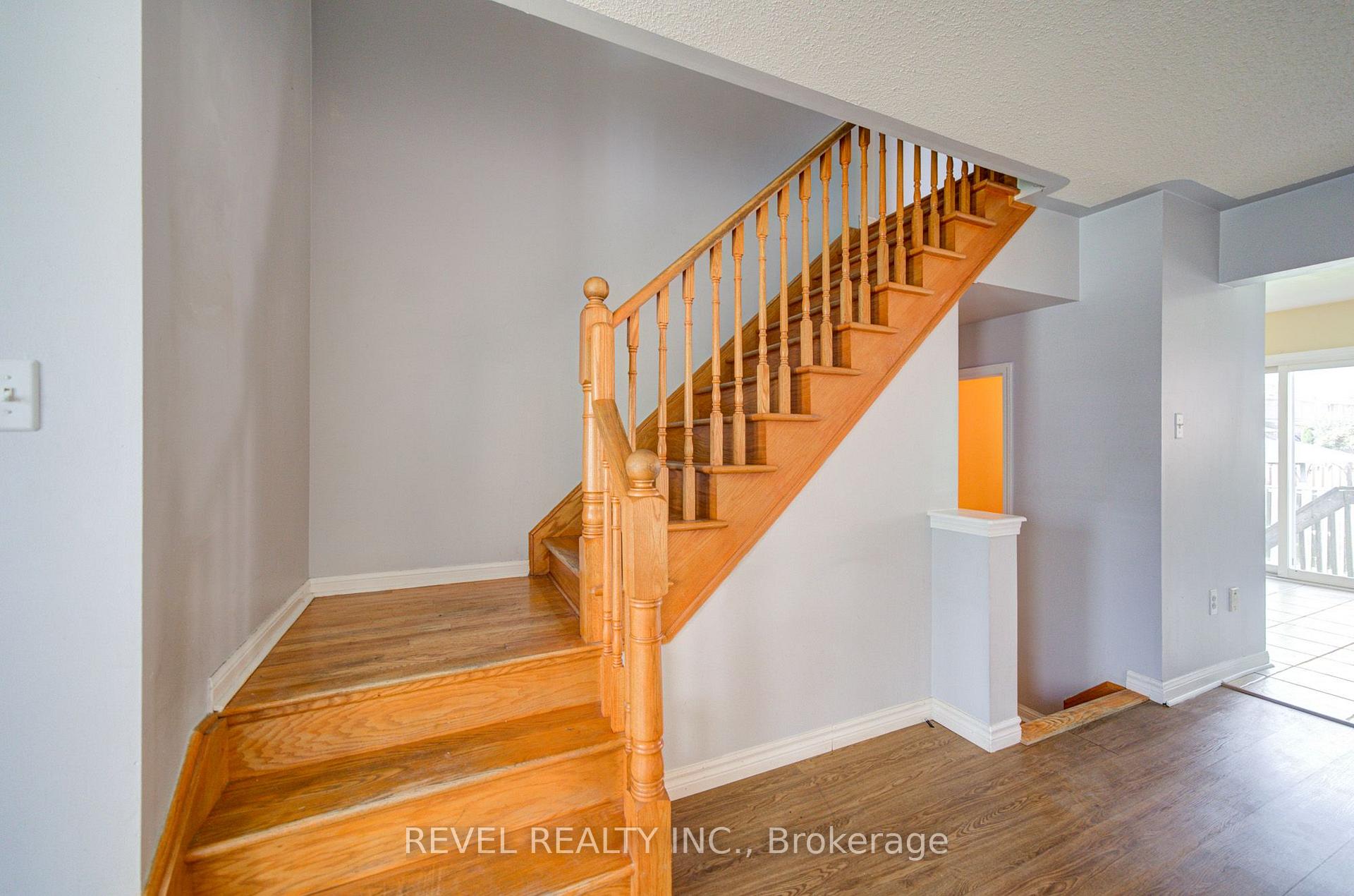 Photo 7 of 112 Rouge River Drive, Scarborough, Rouge — HOMEH