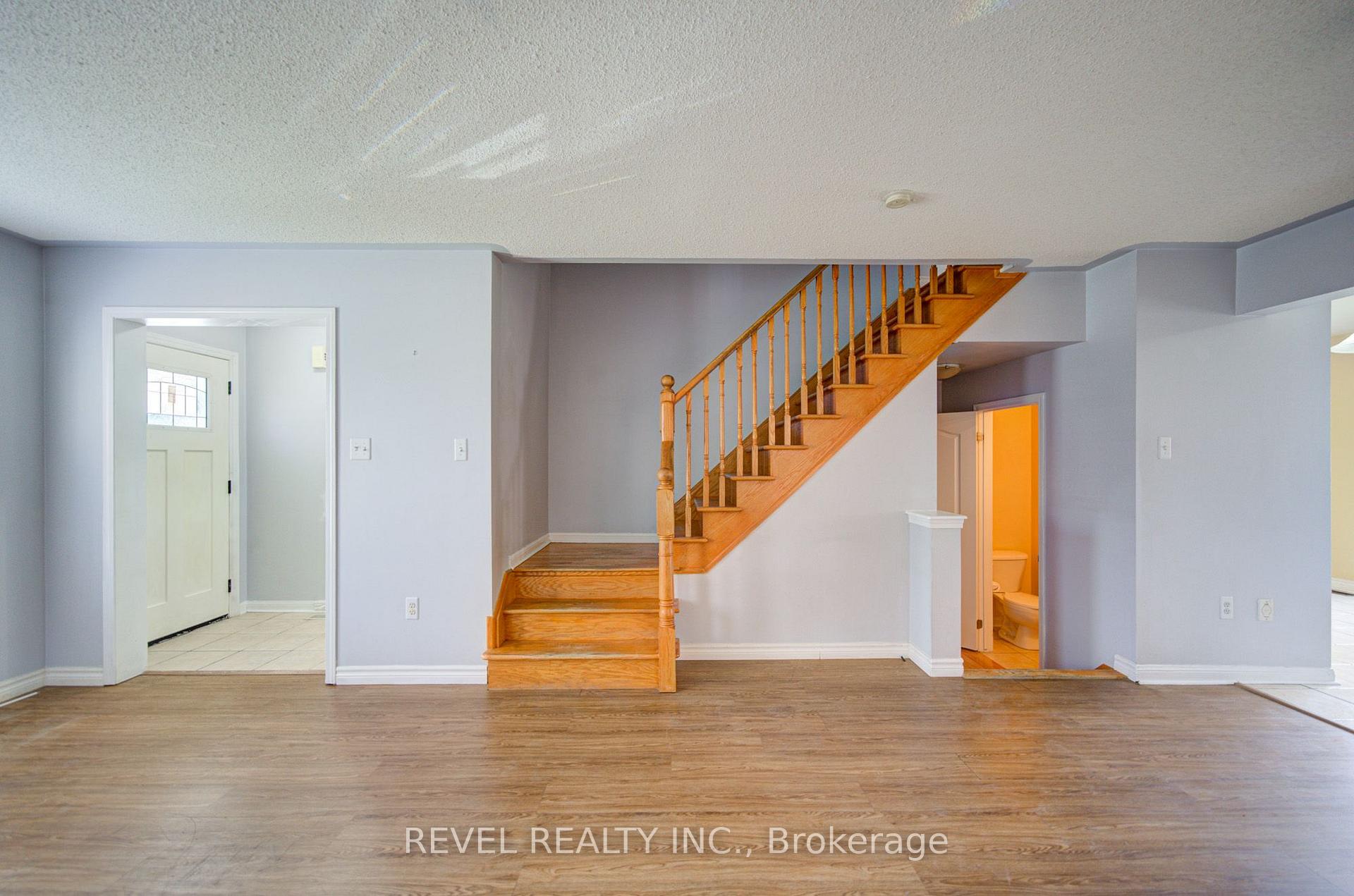 Photo 10 of 112 Rouge River Drive, Scarborough, Rouge — HOMEH