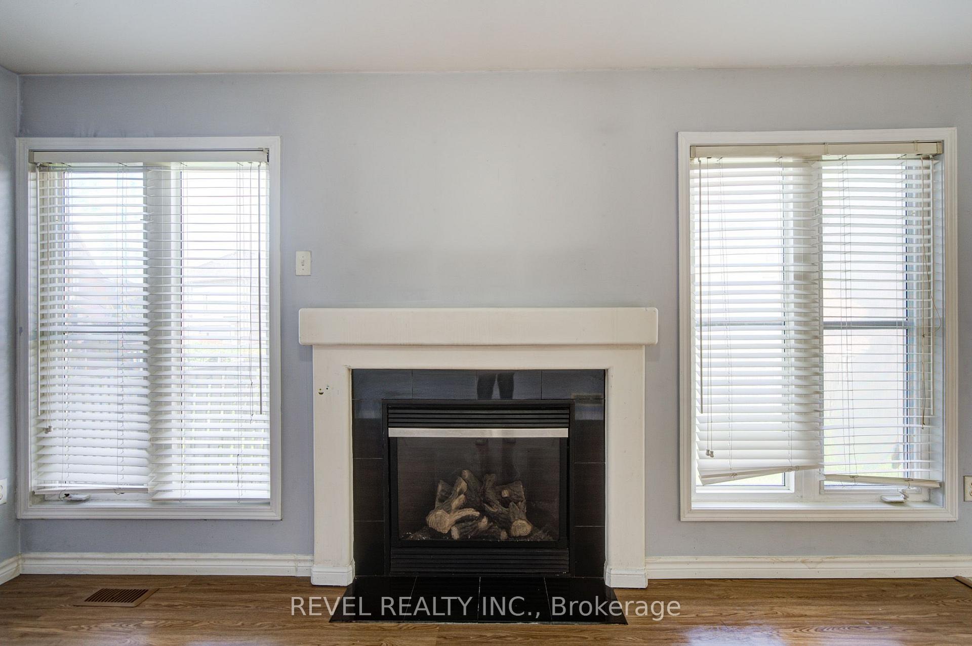 Photo 16 of 112 Rouge River Drive, Scarborough, Rouge — HOMEH